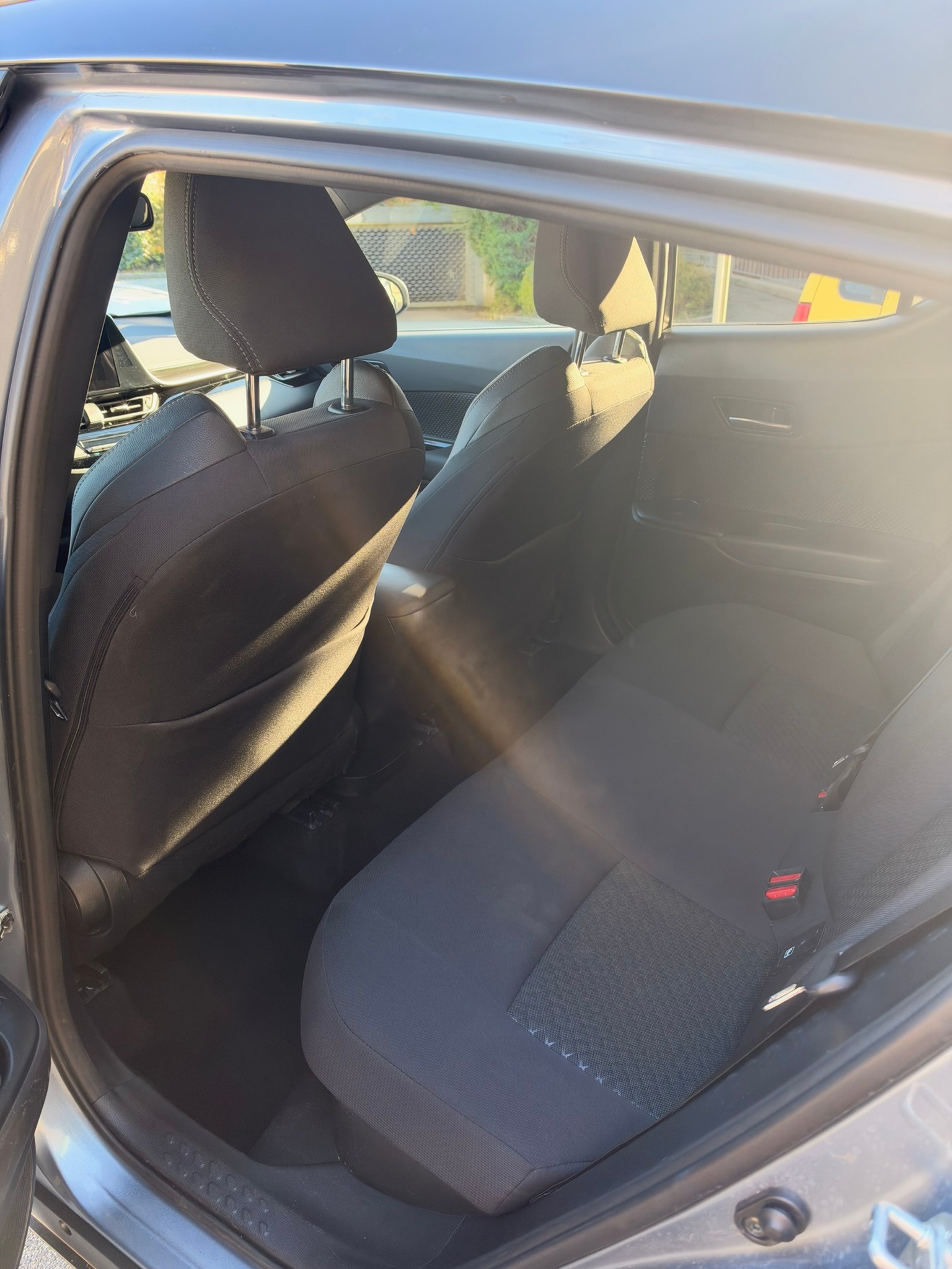 TOYOTA C-HR 2.0 HSD CVT Trend-image-9