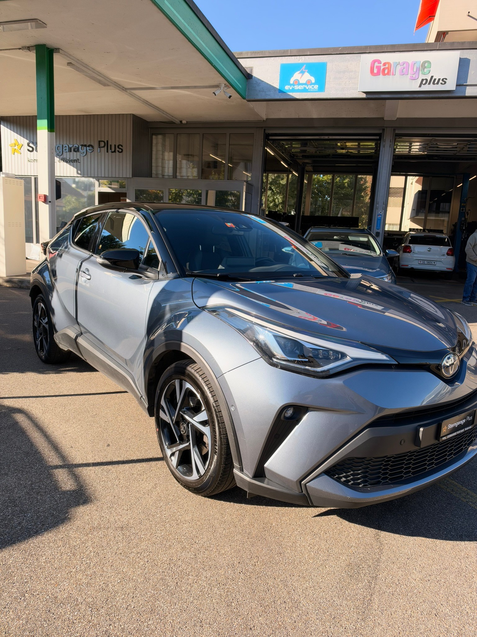 TOYOTA C-HR 2.0 HSD CVT Trend-image-7