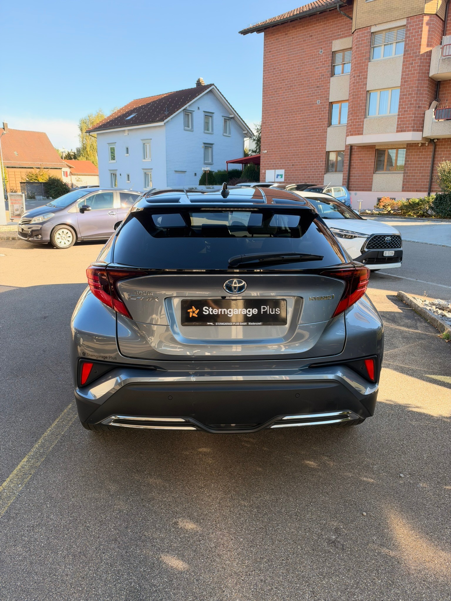 TOYOTA C-HR 2.0 HSD CVT Trend-image-4