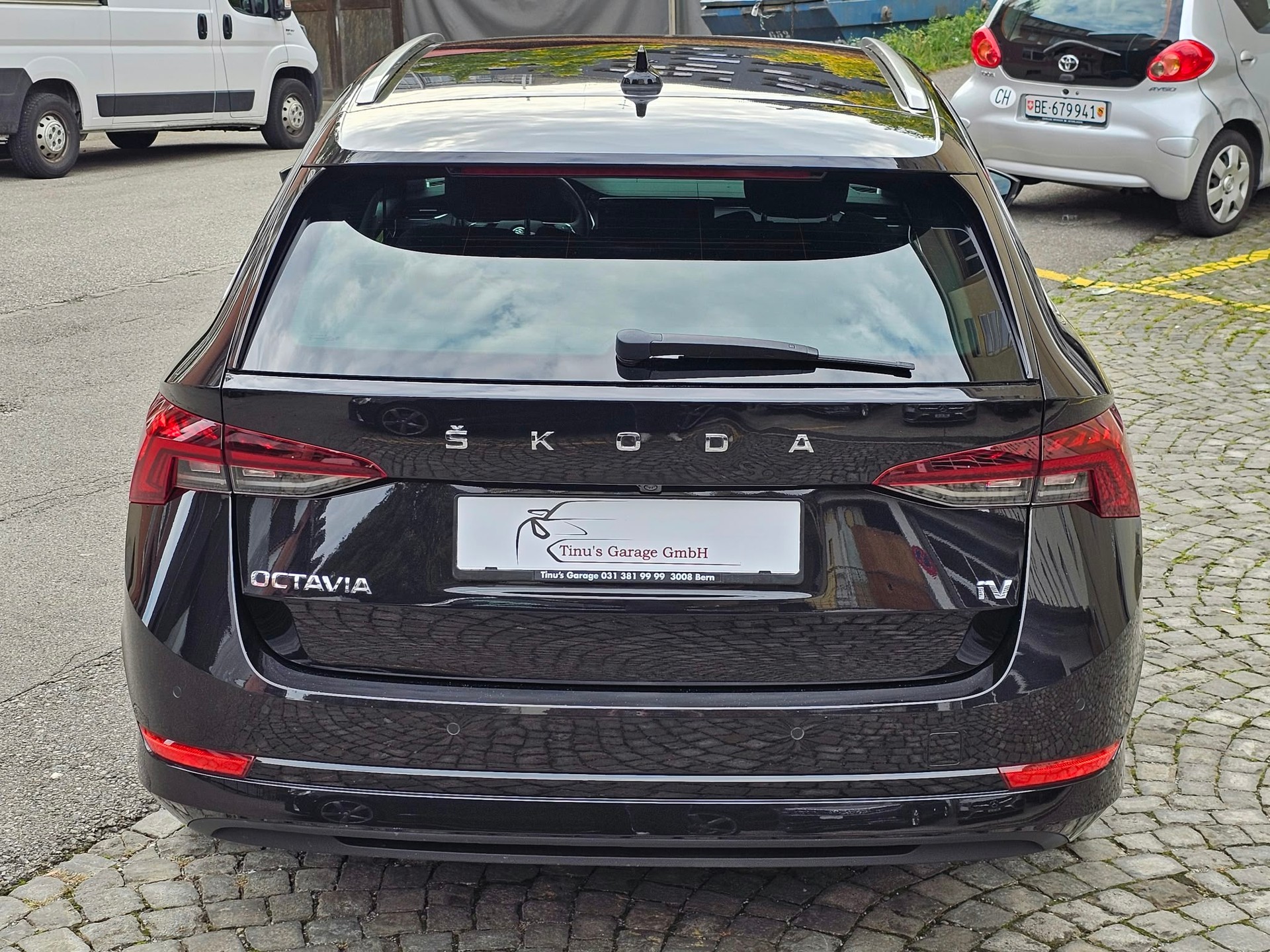 SKODA Octavia Combi 1.4 TSI PHEV DSG Style-image-3