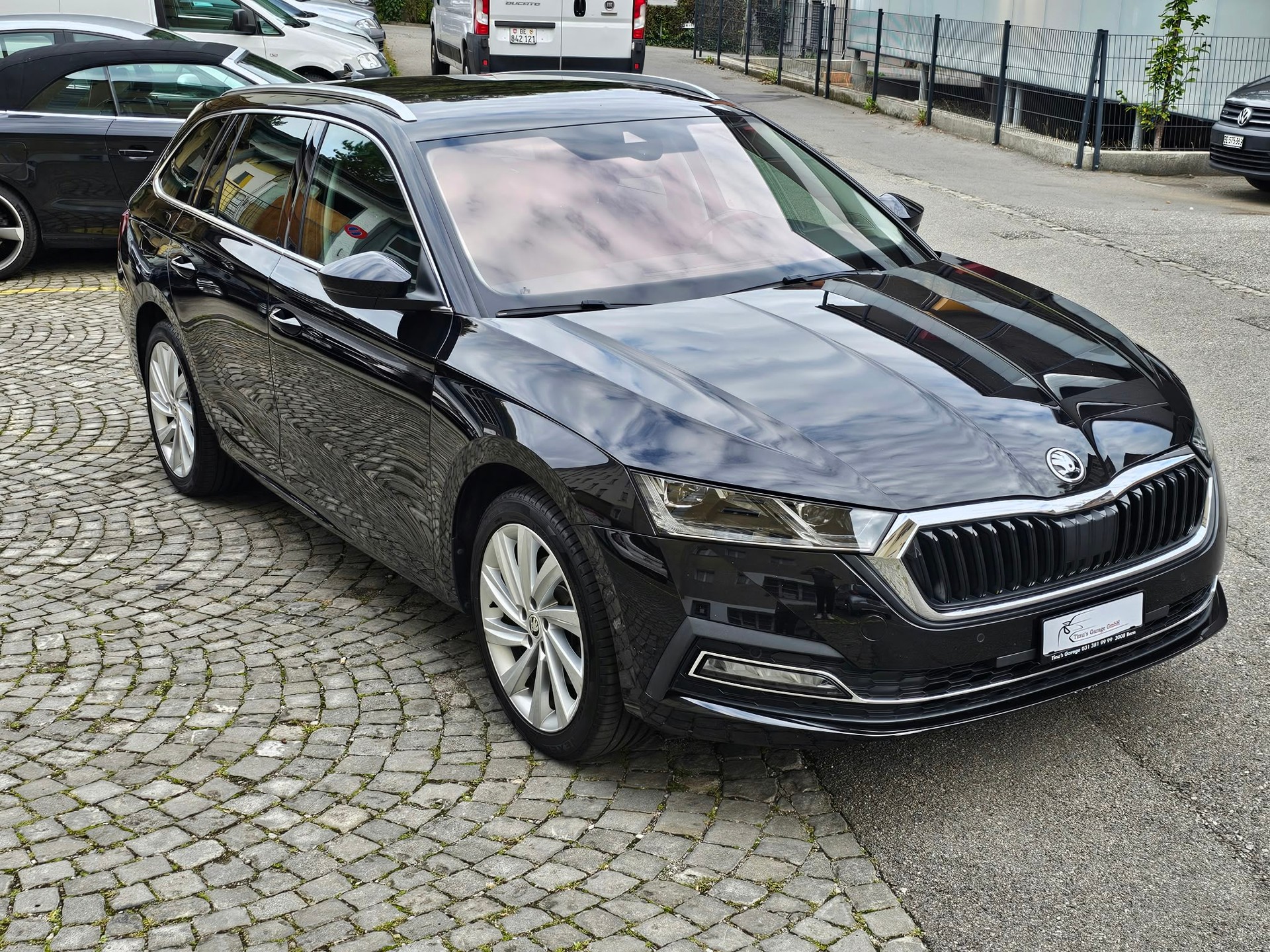 SKODA Octavia Combi 1.4 TSI PHEV DSG Style-image-6