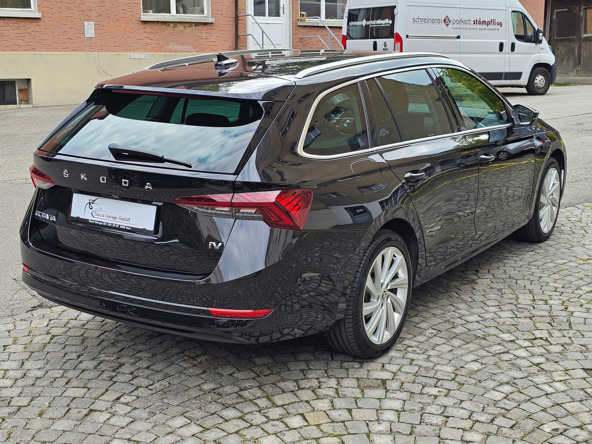 SKODA Octavia Combi 1.4 TSI PHEV DSG Style-image-4