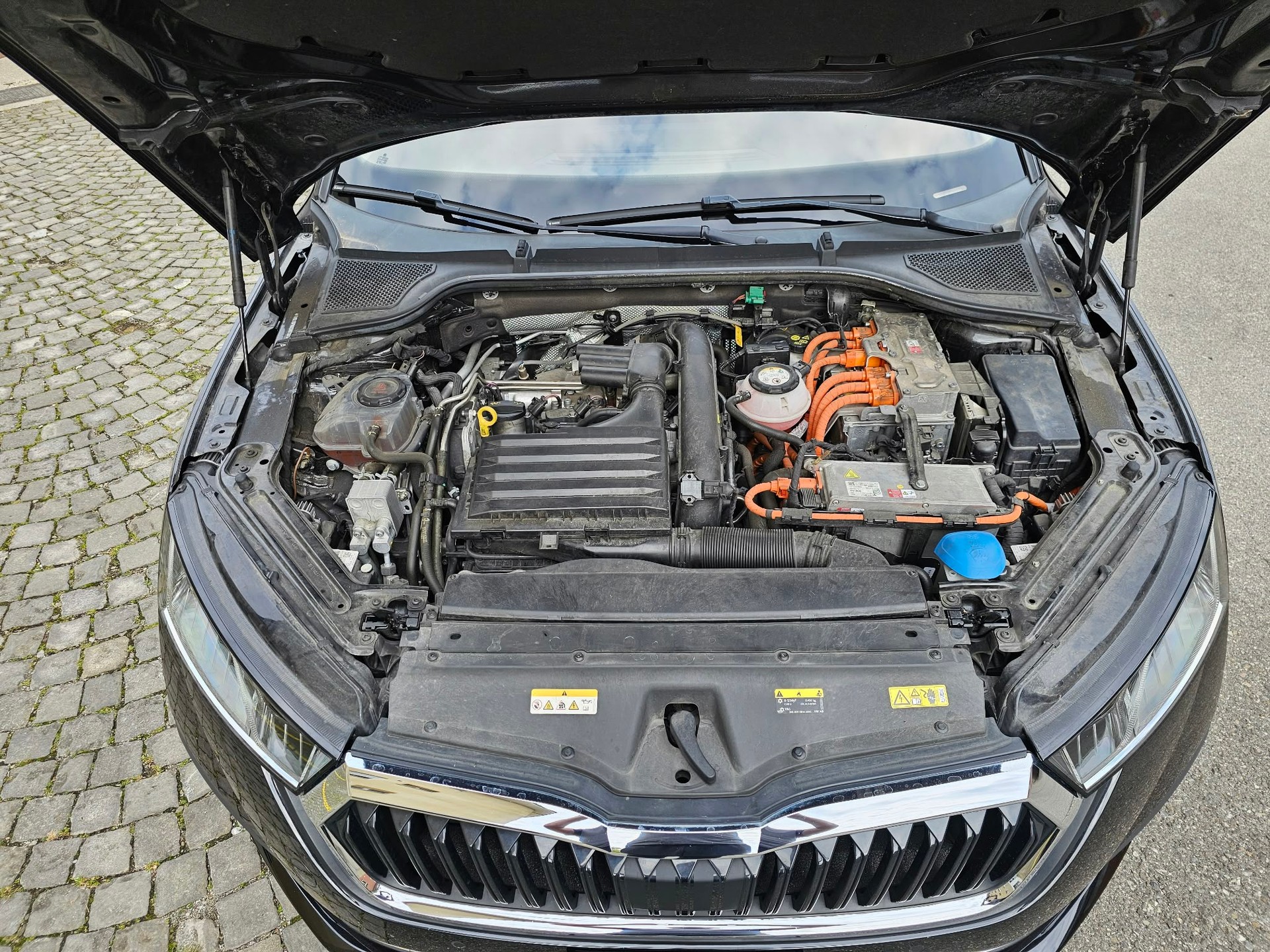 SKODA Octavia Combi 1.4 TSI PHEV DSG Style-image-8