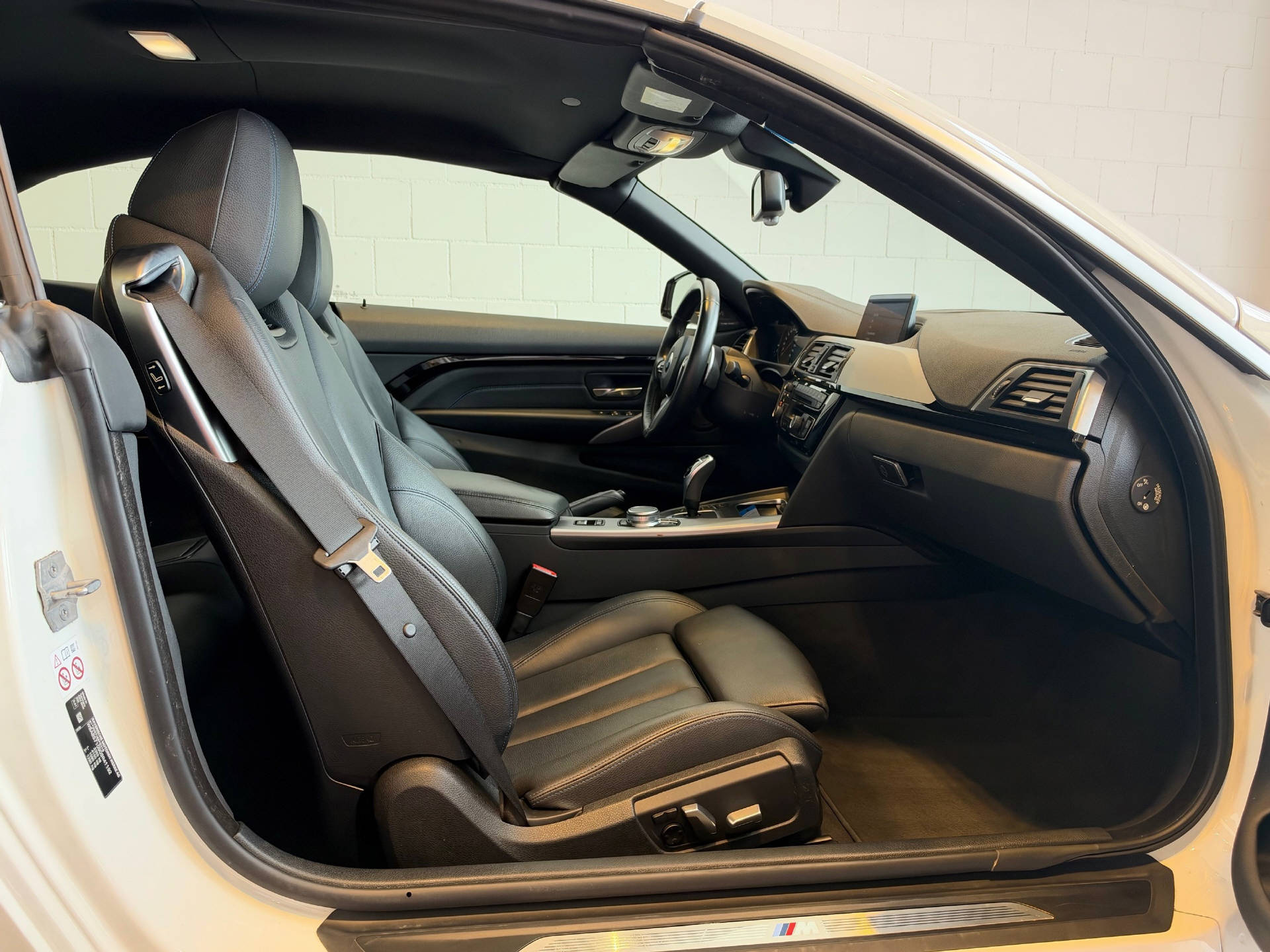 BMW 435d xDrive SAG Cabrio-image-23