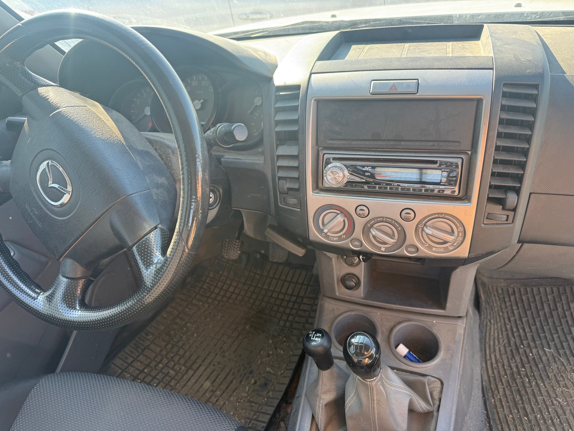 MAZDA BT-50 2.5 CD Tornado 4x4-image-5
