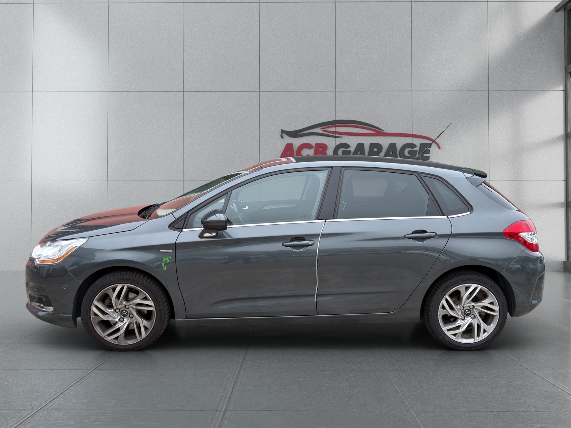 CITROEN C4 Berline 1.6 THP Séduction EGS6-image-3