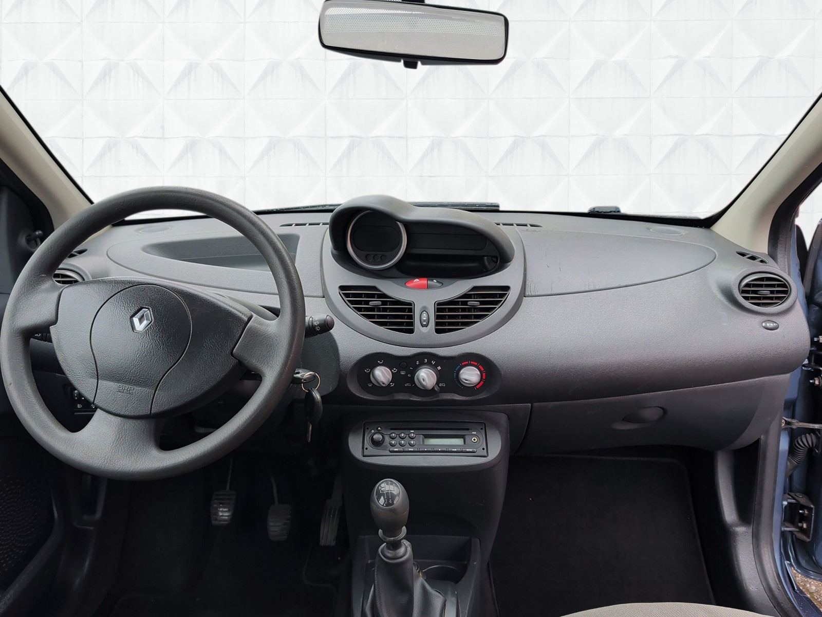 RENAULT Twingo 1.2 Authentique-image-8