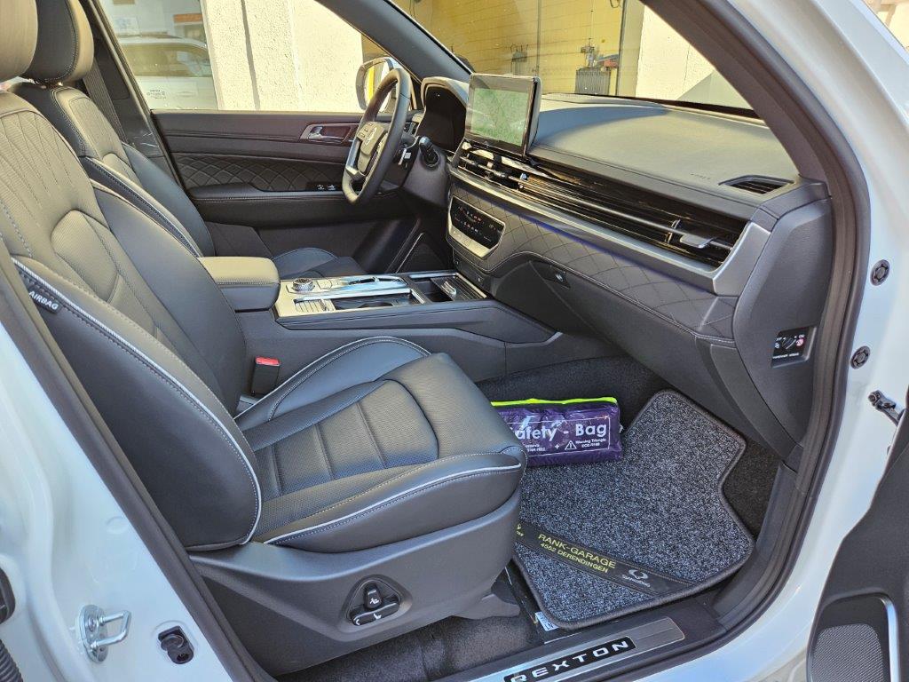 KGM-SsangYong Rexton RX 2.2 TD Blackline-image-14