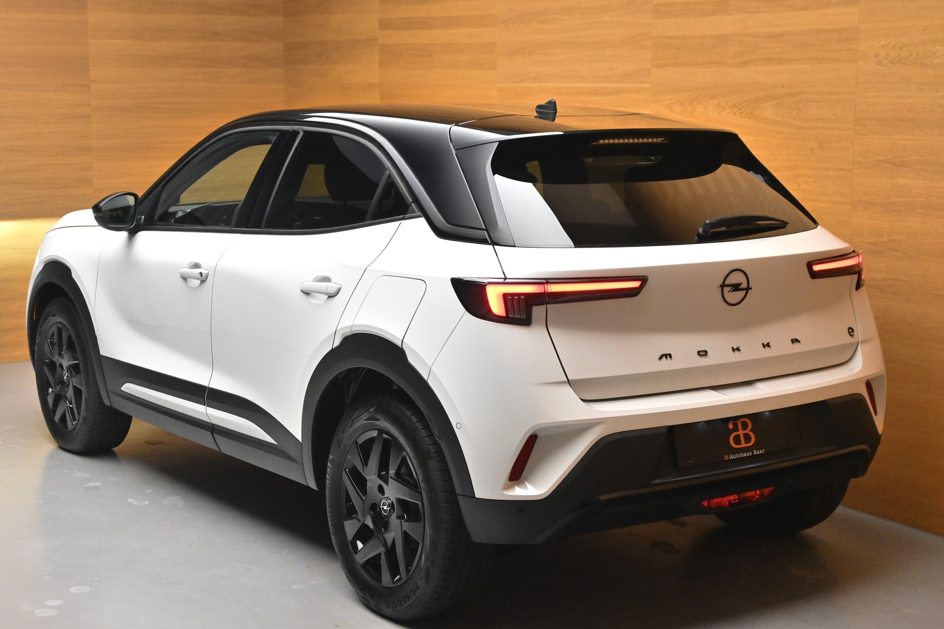 OPEL Mokka e Blitz-image-4