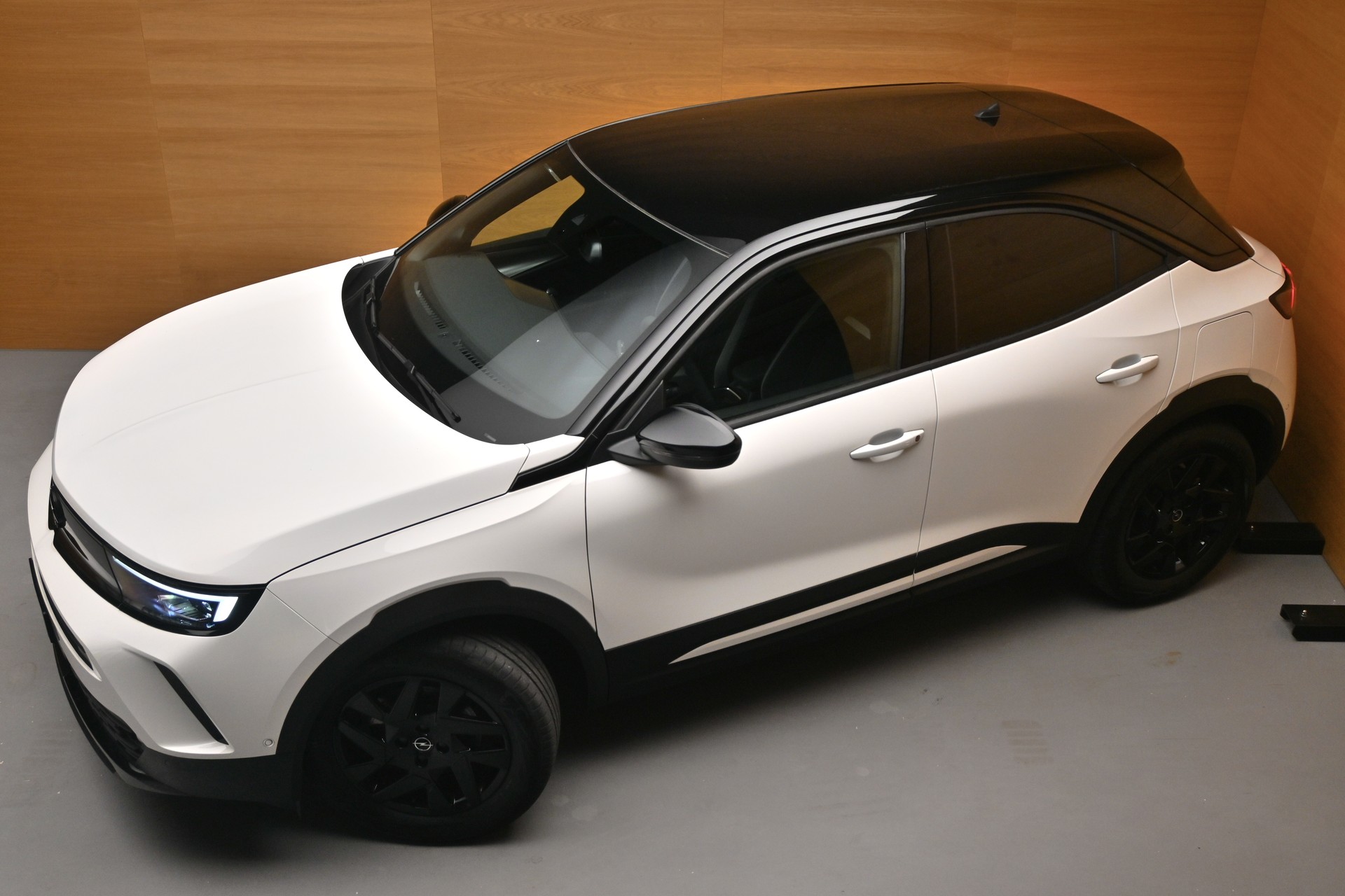 OPEL Mokka e Blitz-image-2