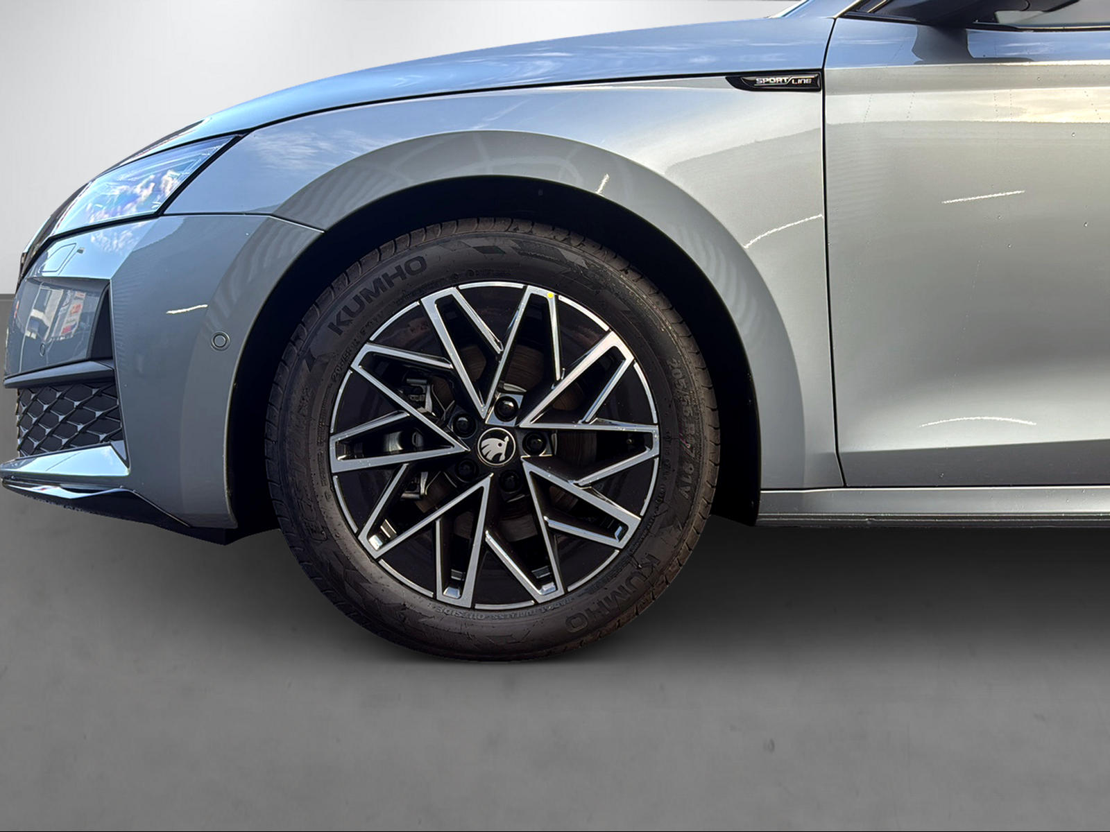 SKODA Octavia Combi 2.0 TSI Dynamic 4x4 DSG-image-3