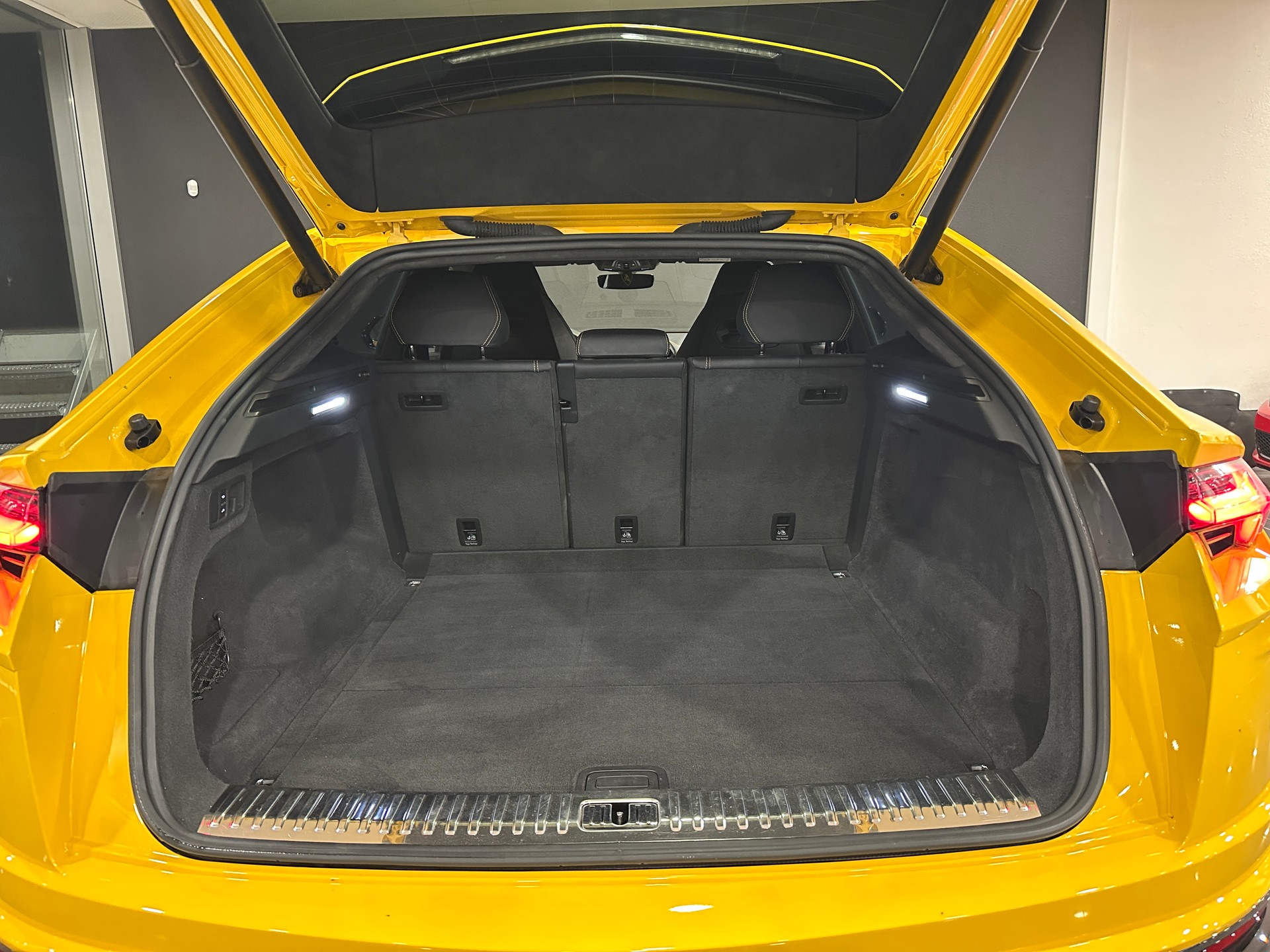 LAMBORGHINI Urus E-Gear-image-26