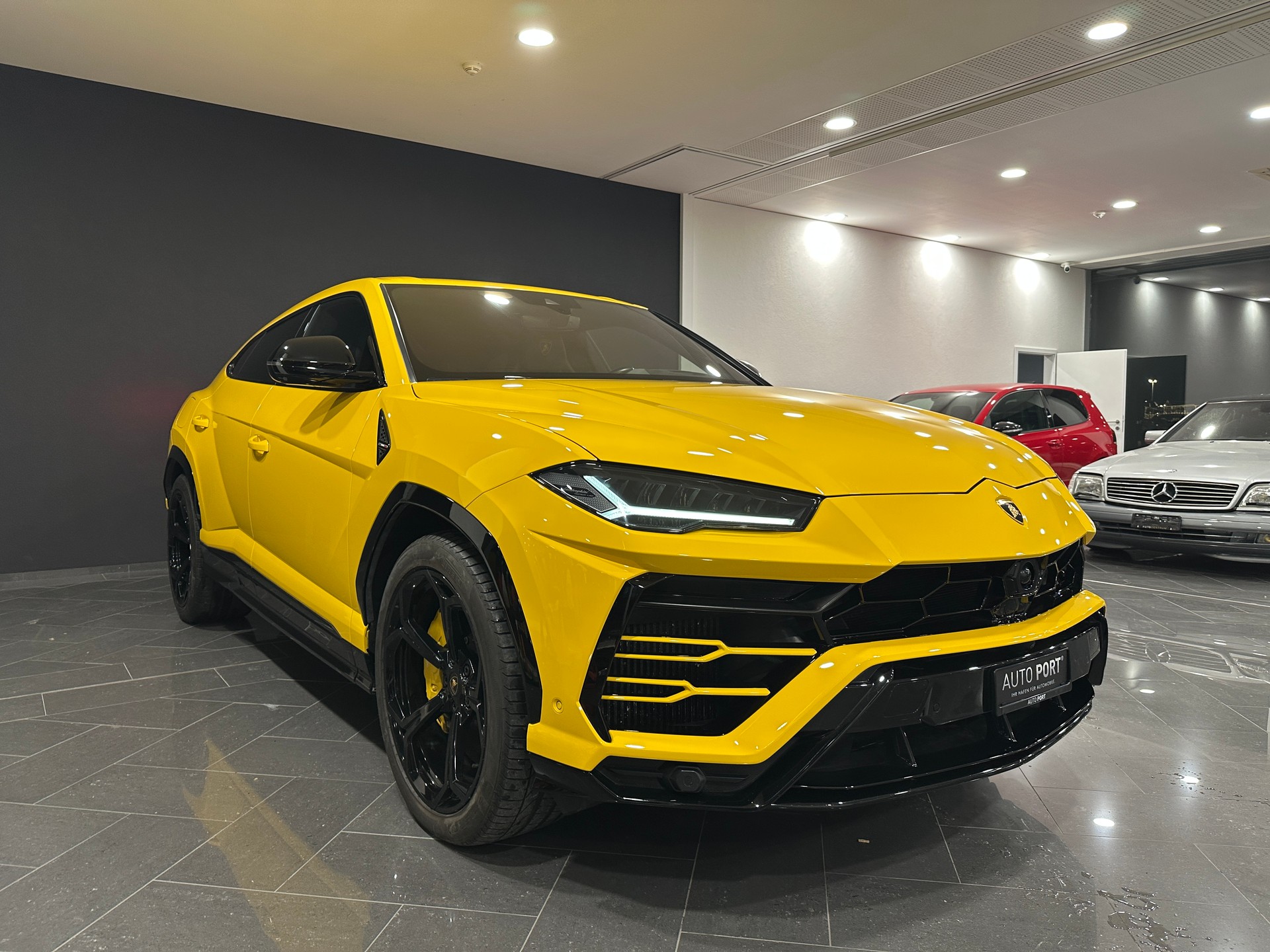 LAMBORGHINI Urus E-Gear-image-4