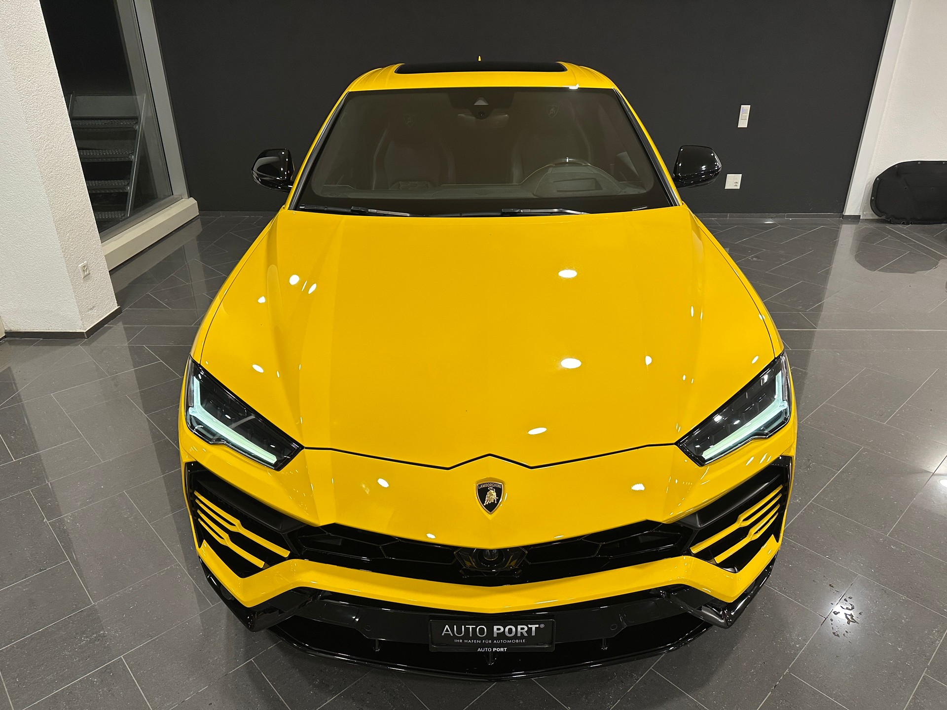 LAMBORGHINI Urus E-Gear-image-2