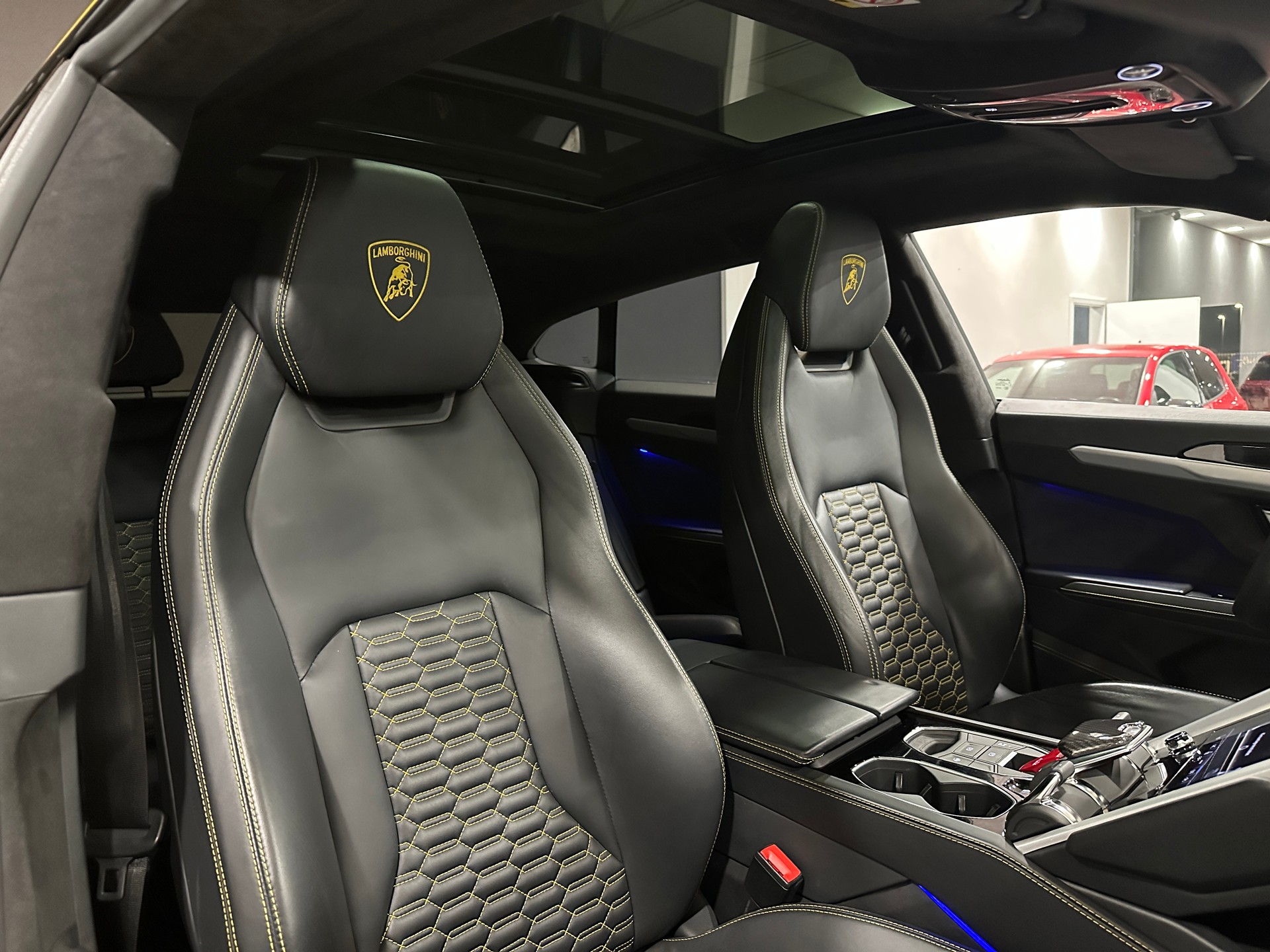 LAMBORGHINI Urus E-Gear-image-15