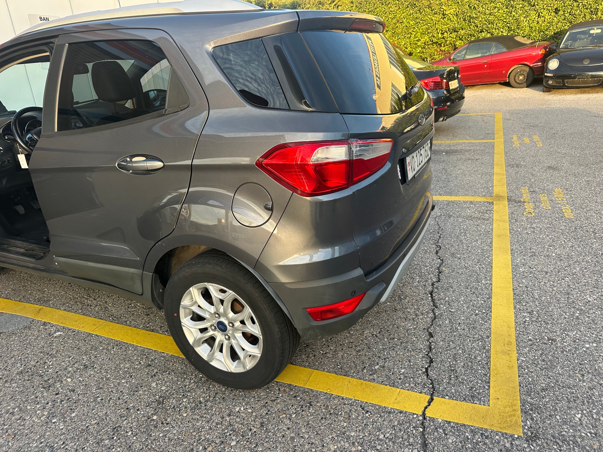 FORD EcoSport 1.0 SCTi Titanium-image-10