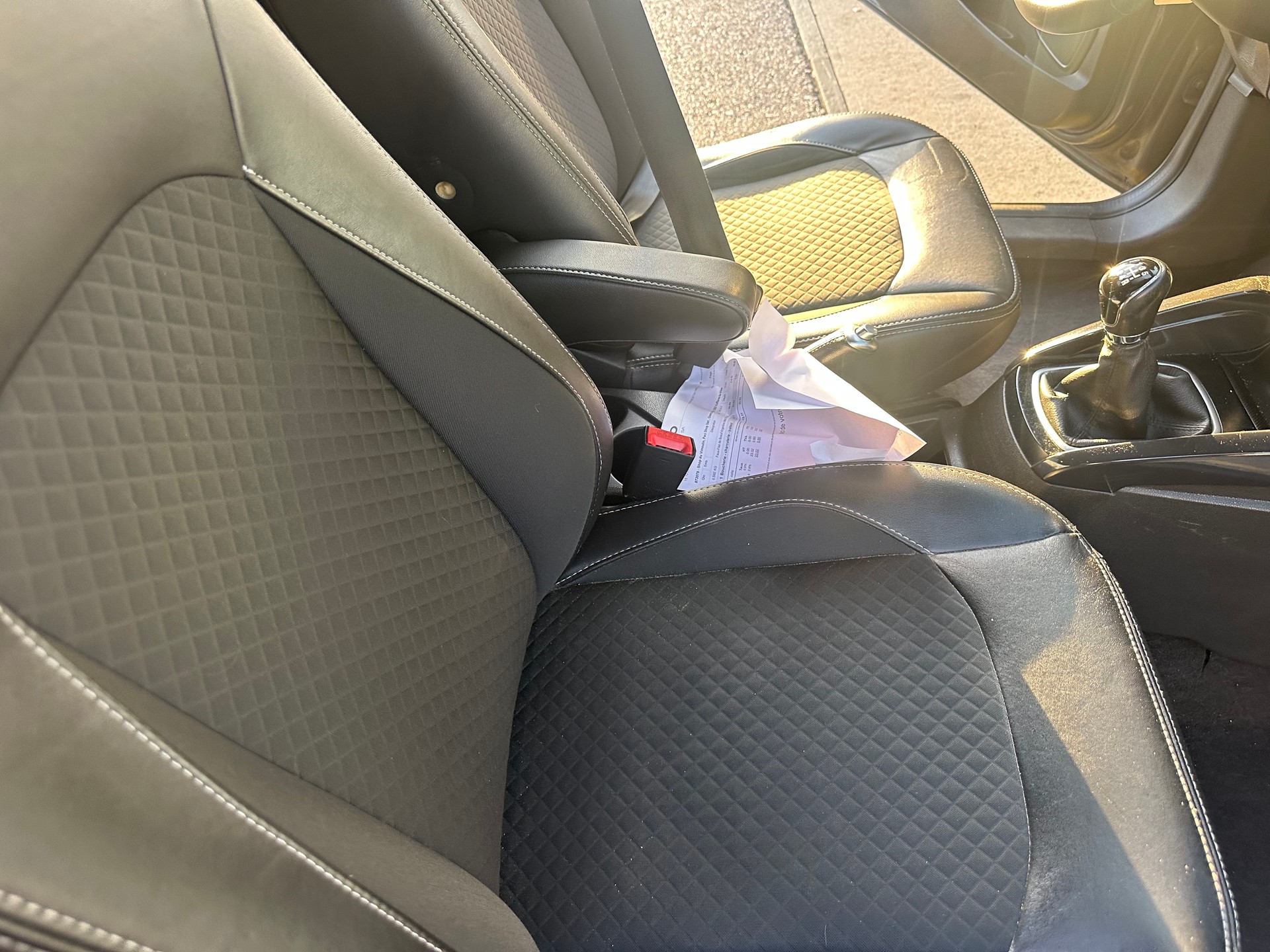 FORD EcoSport 1.0 SCTi Titanium-image-13