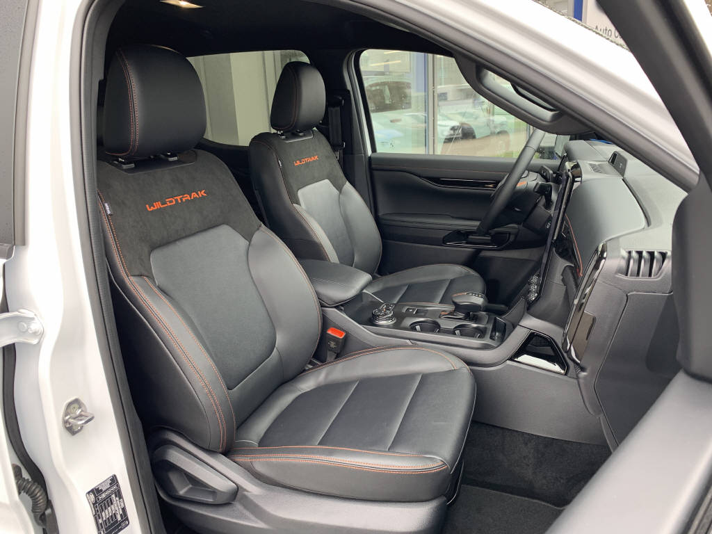 FORD Ranger 3.0 EcoBlue 4x4 Wildtrak-image-9