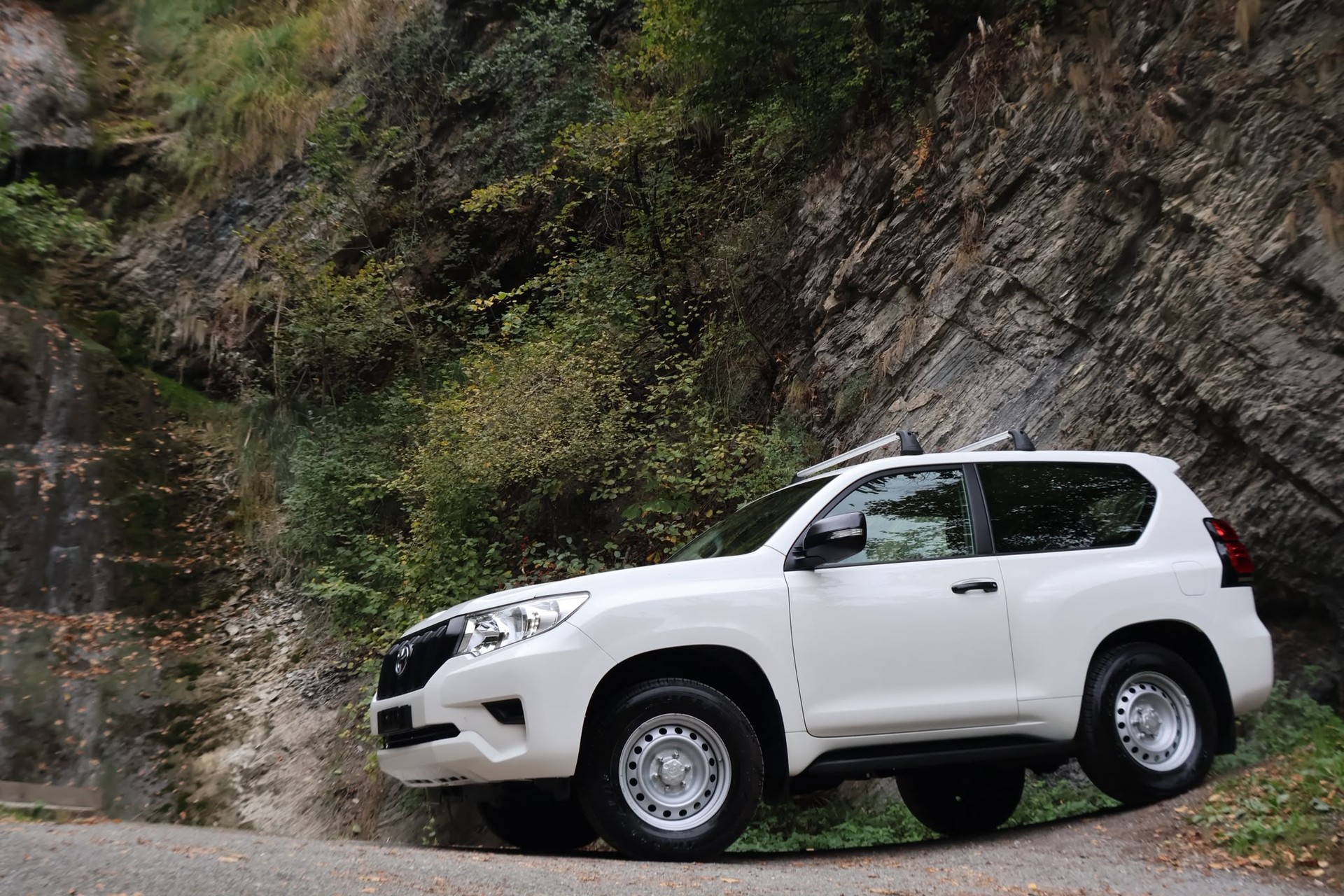 TOYOTA Land Cruiser 2.8TD Comfort Automatic-image-3