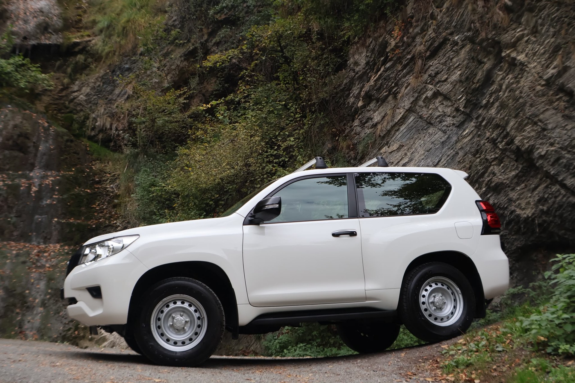 TOYOTA Land Cruiser 2.8TD Comfort Automatic-image-4