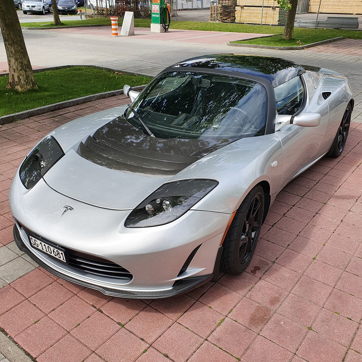 TESLA Roadster Sport-image-1