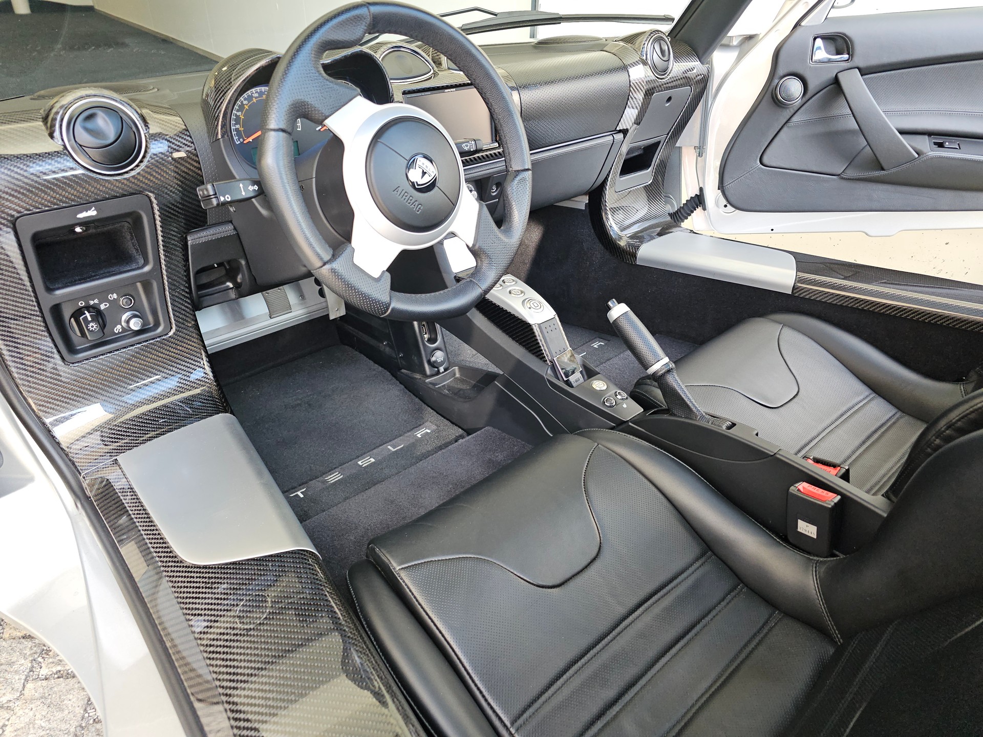 TESLA Roadster Sport-image-4