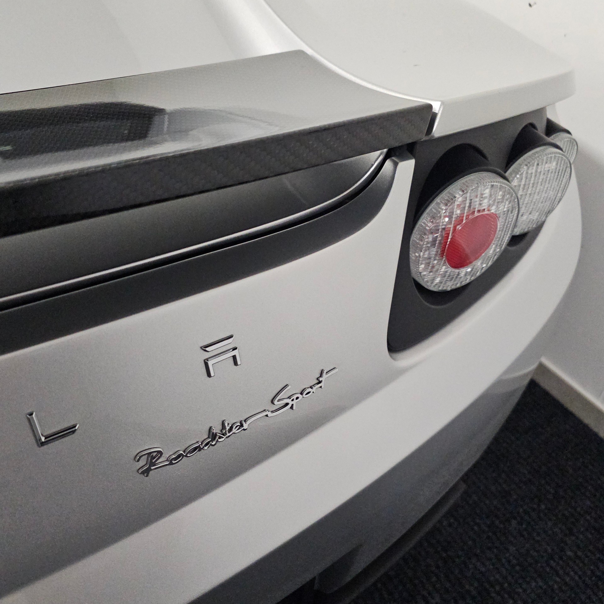 TESLA Roadster Sport-image-9