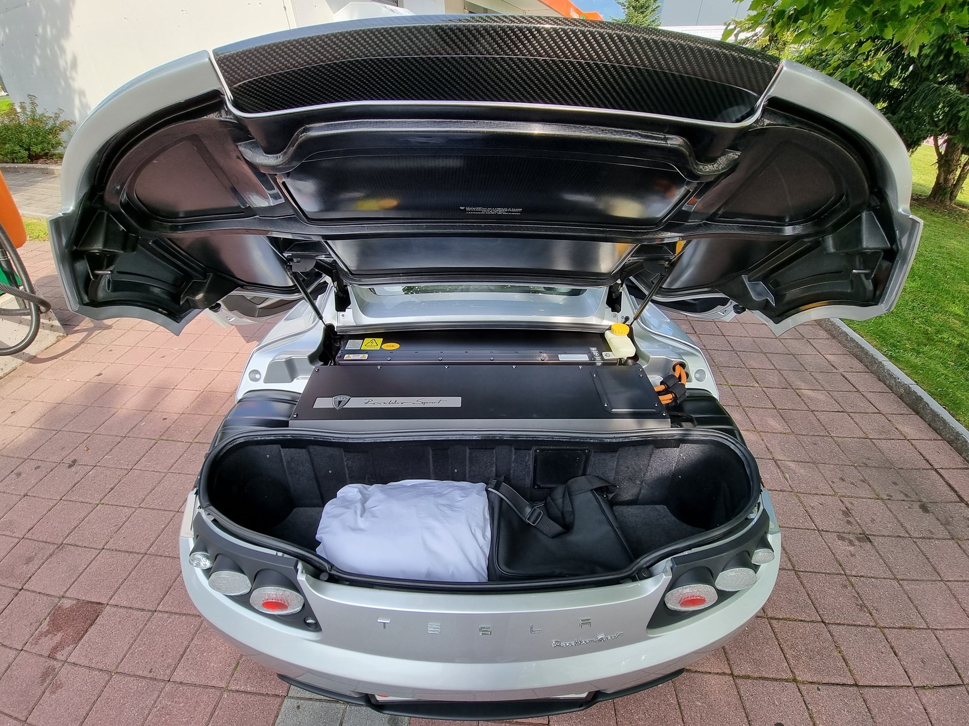 TESLA Roadster Sport-image-19