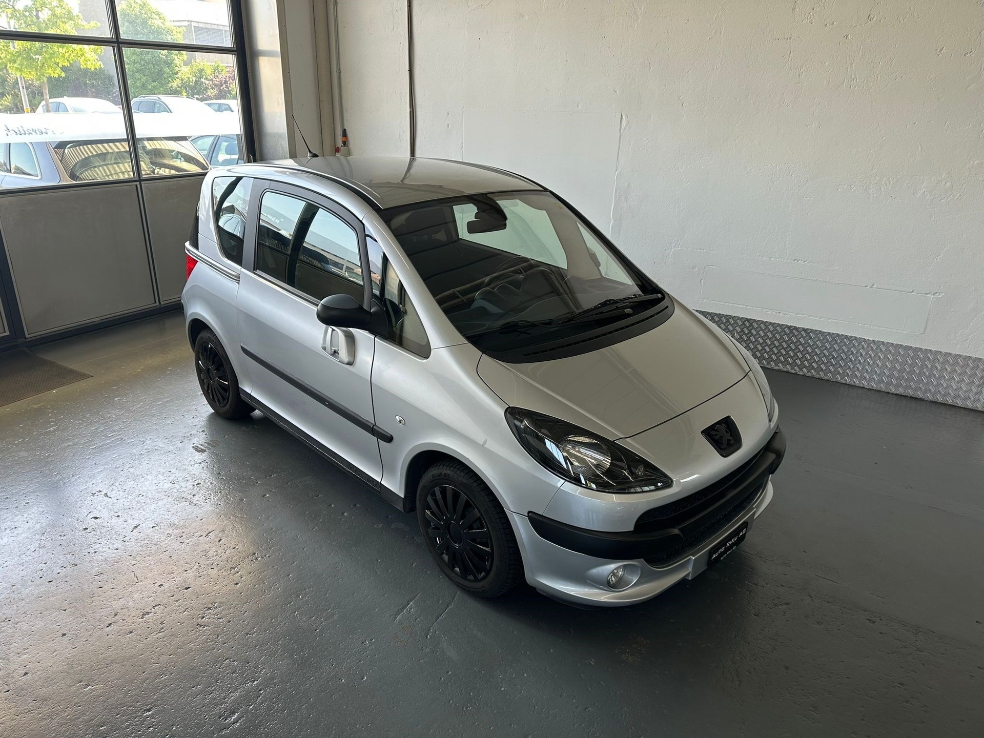 PEUGEOT 1007 1.6 Edition