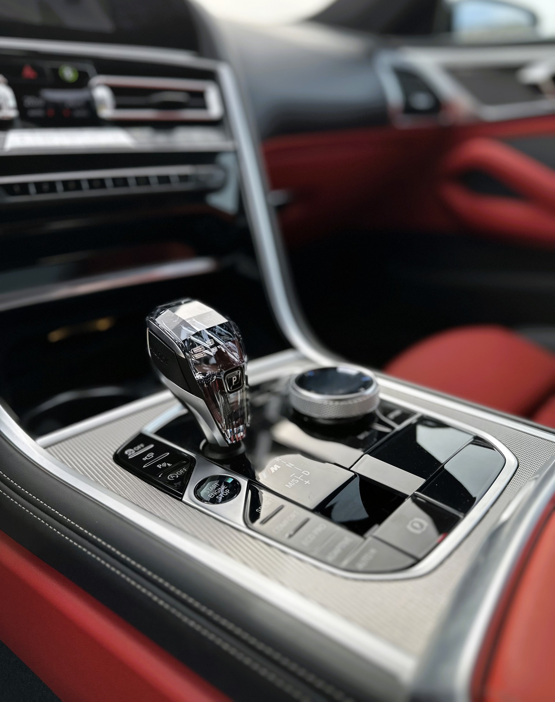 BMW M850i xDrive Steptronic-image-12