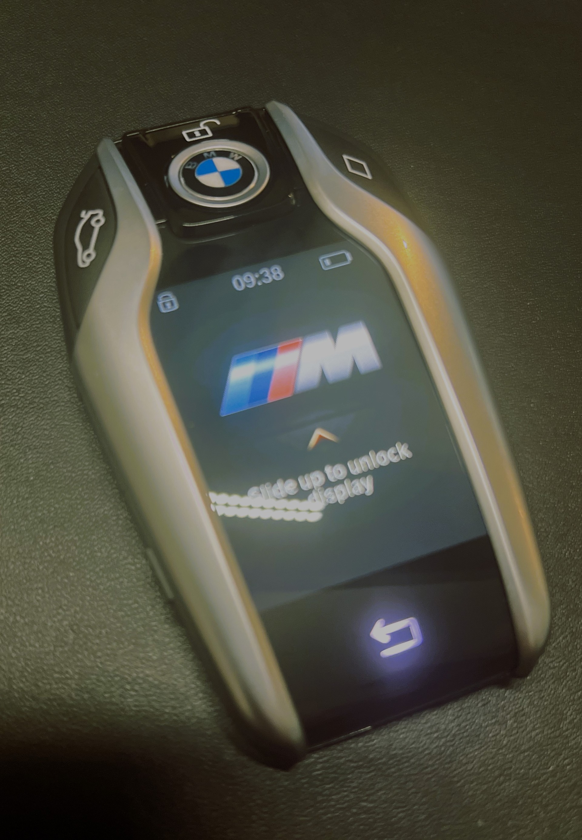 BMW M850i xDrive Steptronic-image-17