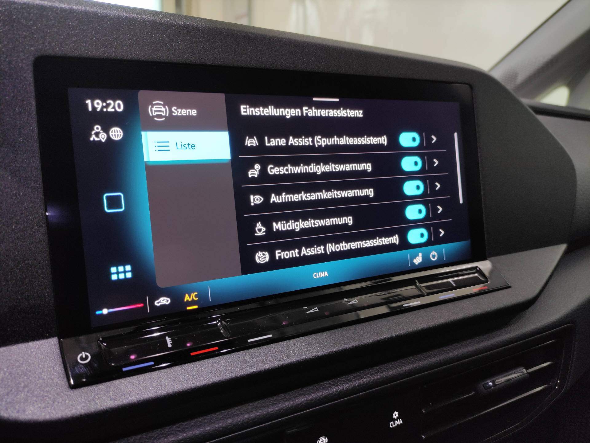 VW Caddy Maxi Kaw. 2.0 TDI 102 BlueMT Entry-image-9