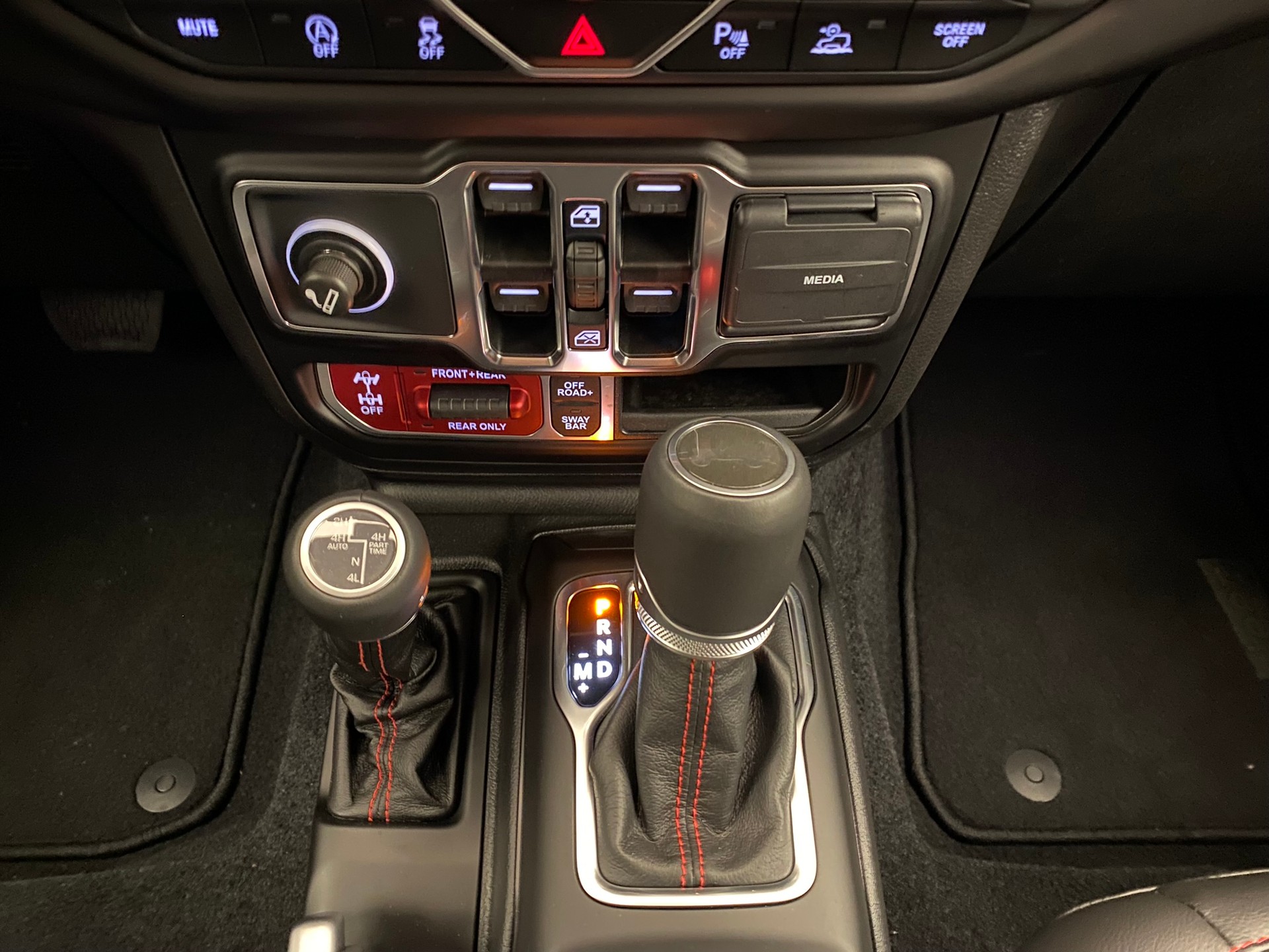 JEEP Wrangler 2.0 Rubicon Unlimited-image-9