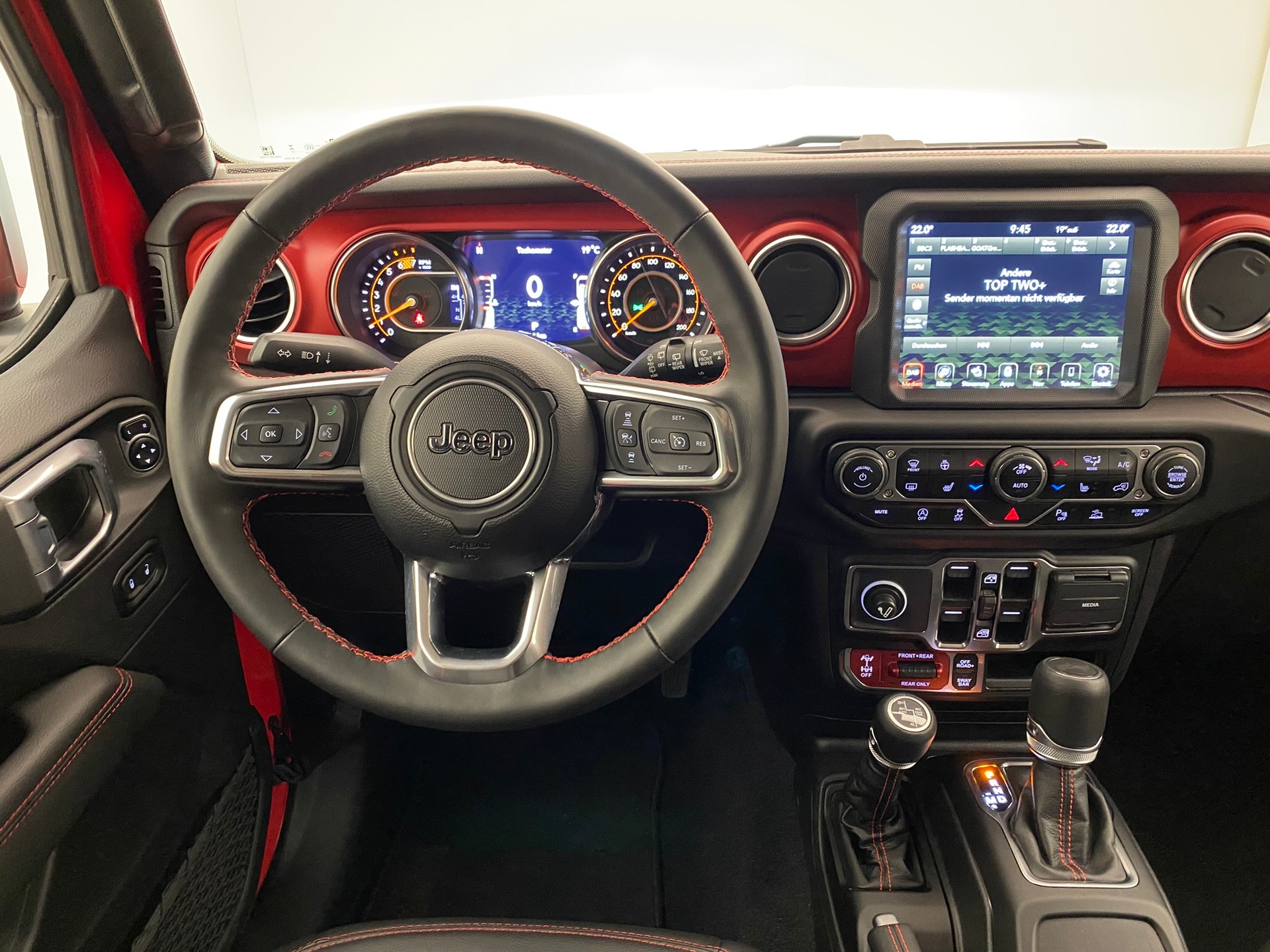 JEEP Wrangler 2.0 Rubicon Unlimited-image-8