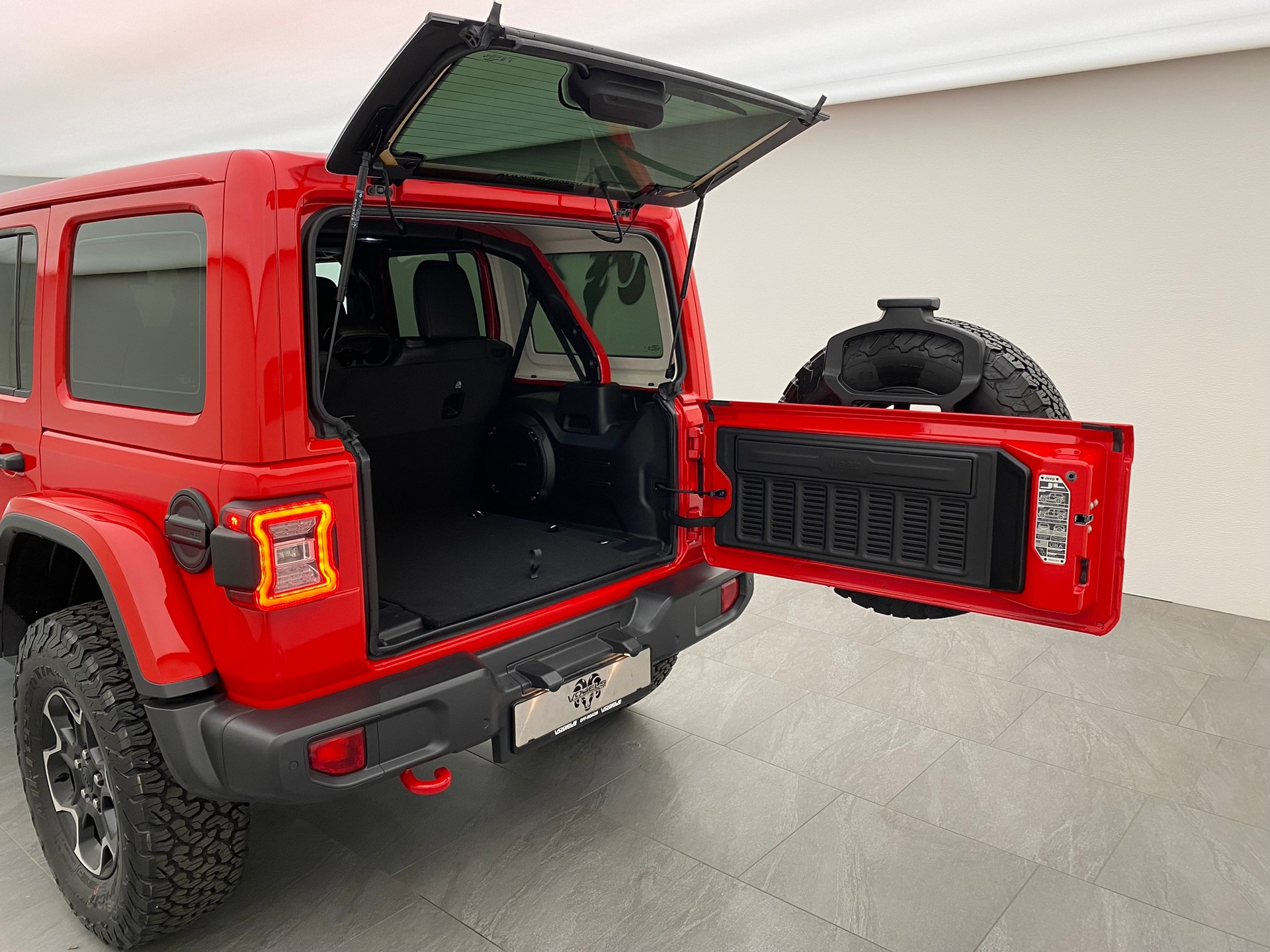 JEEP Wrangler 2.0 Rubicon Unlimited-image-15