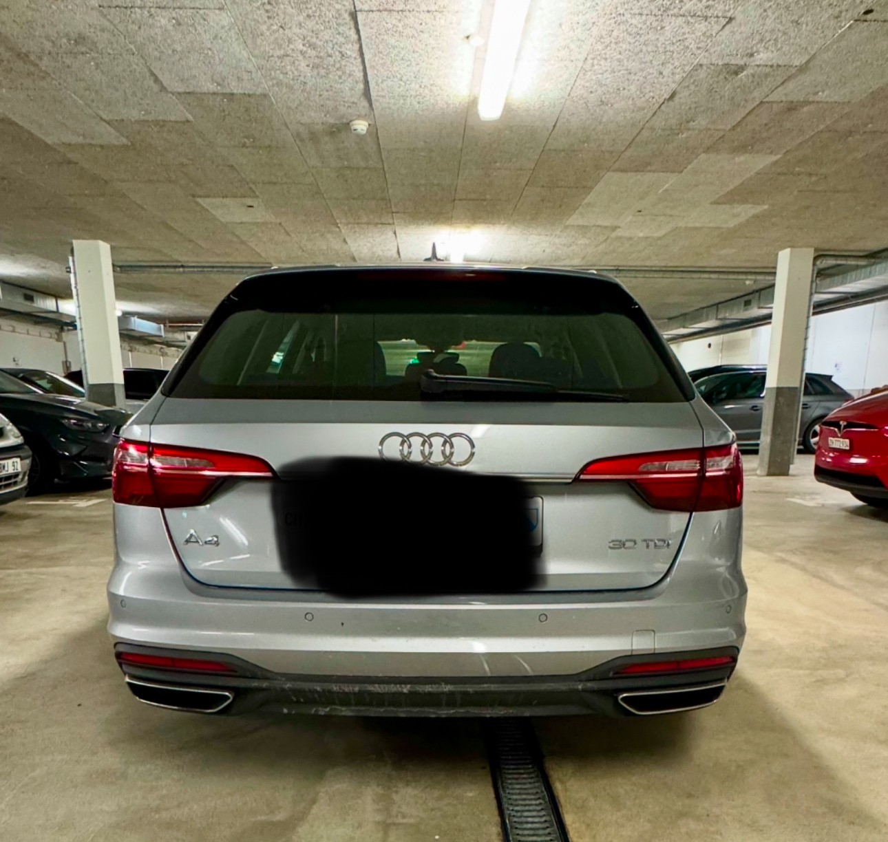 AUDI A4 Avant S-tronic-image-8