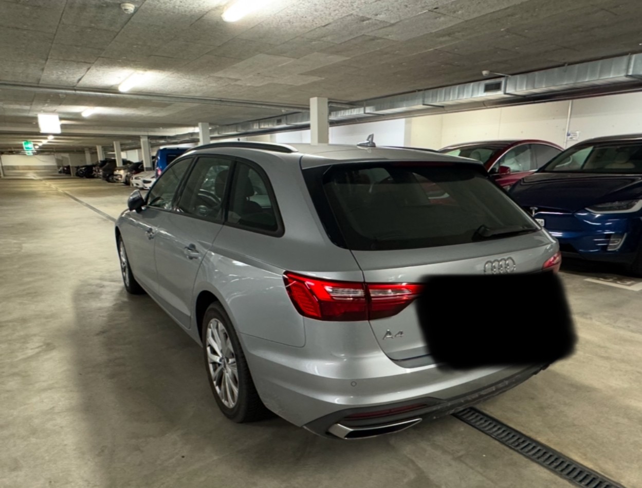 AUDI A4 Avant S-tronic-image-7
