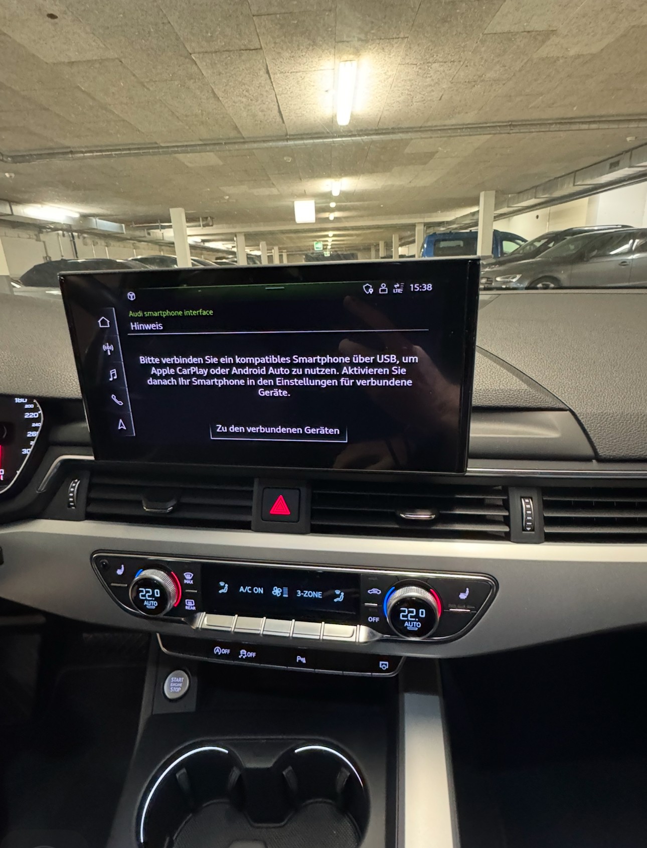 AUDI A4 Avant S-tronic-image-5