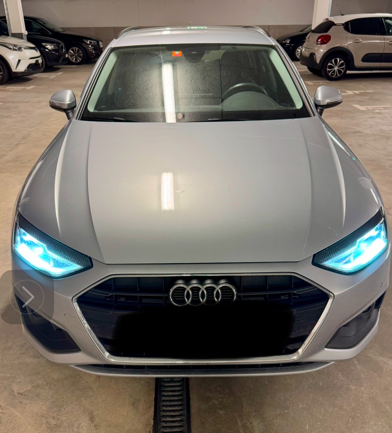 AUDI A4 Avant S-tronic-image-1