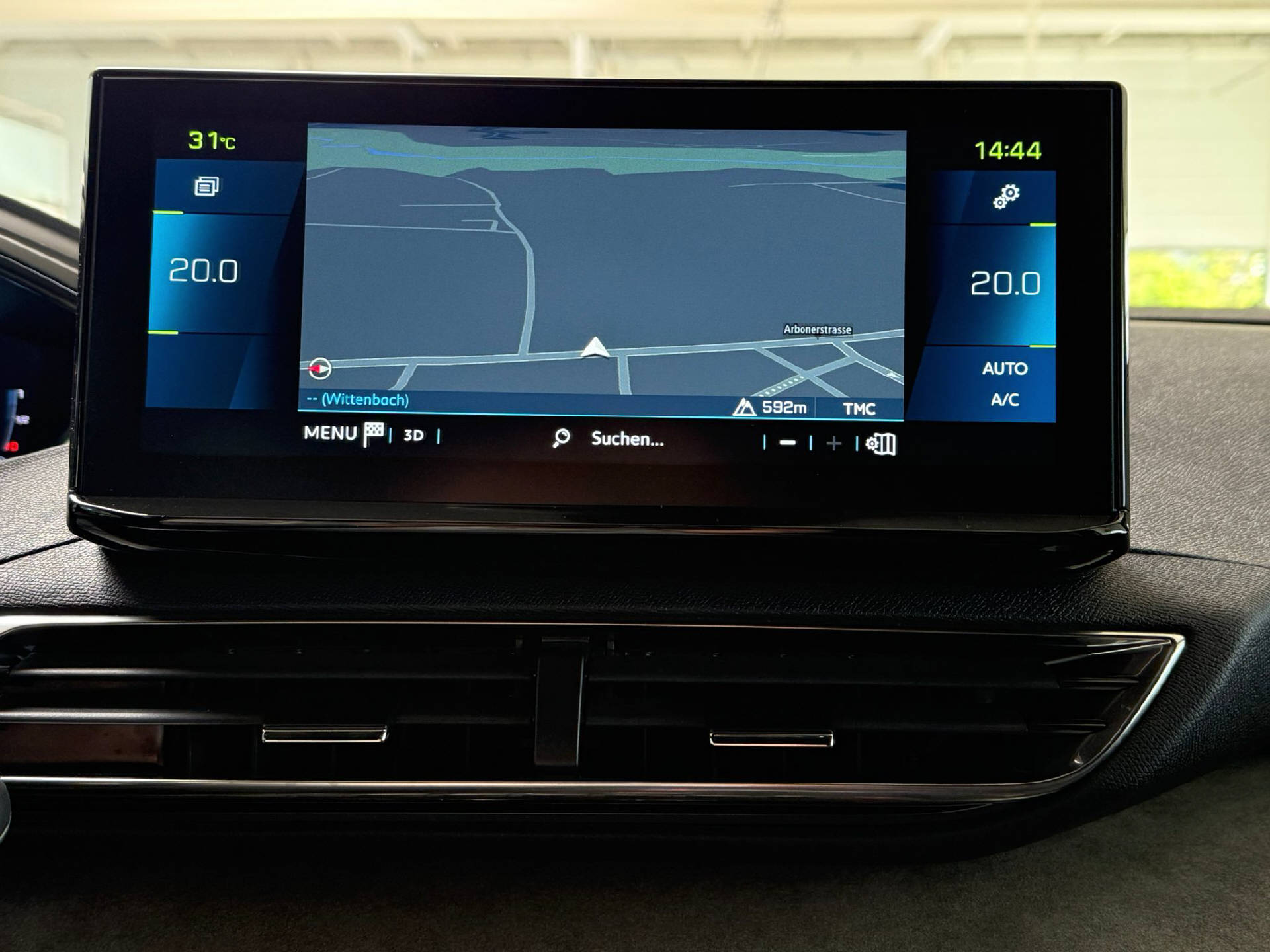 PEUGEOT 3008 1.6 Plug-in Hybrid GT-image-11