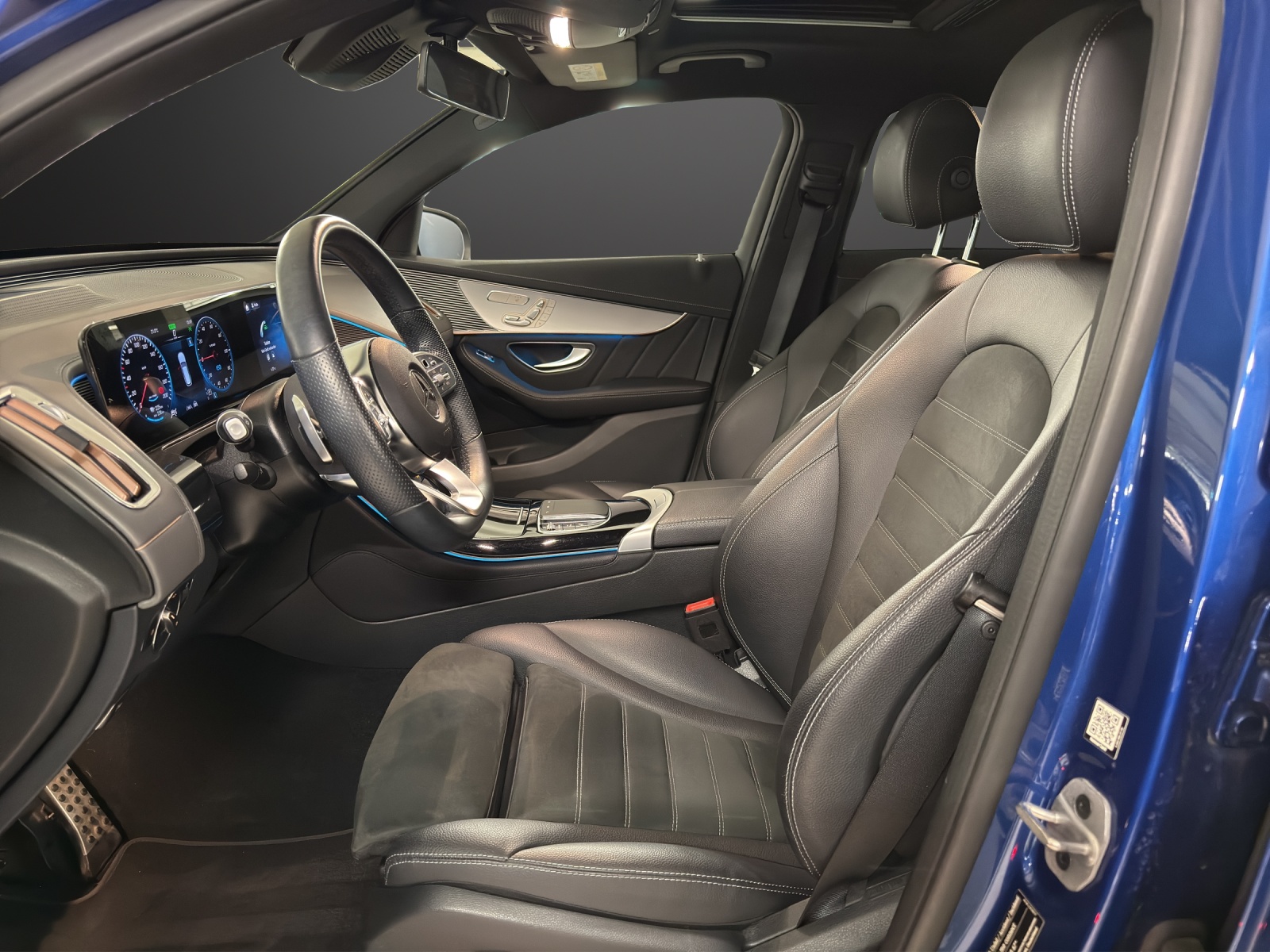 MERCEDES-BENZ EQC 400 4Matic-image-11