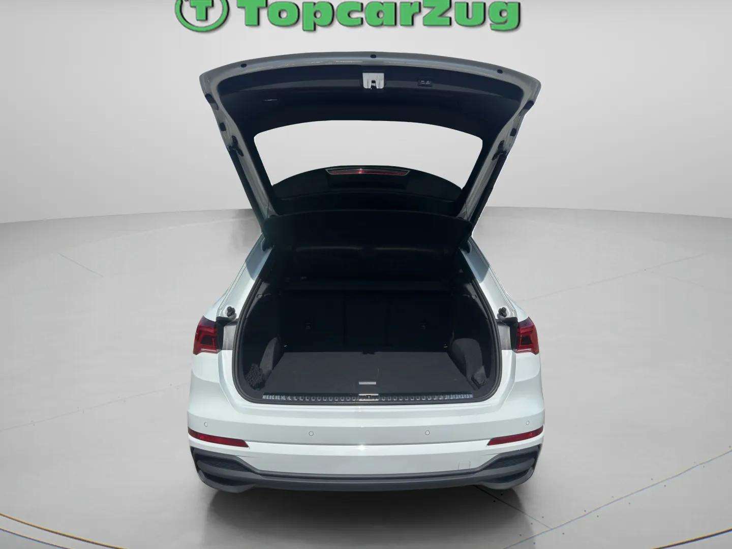 AUDI Q3 40 TFSI S line quattro S-tronic-image-9