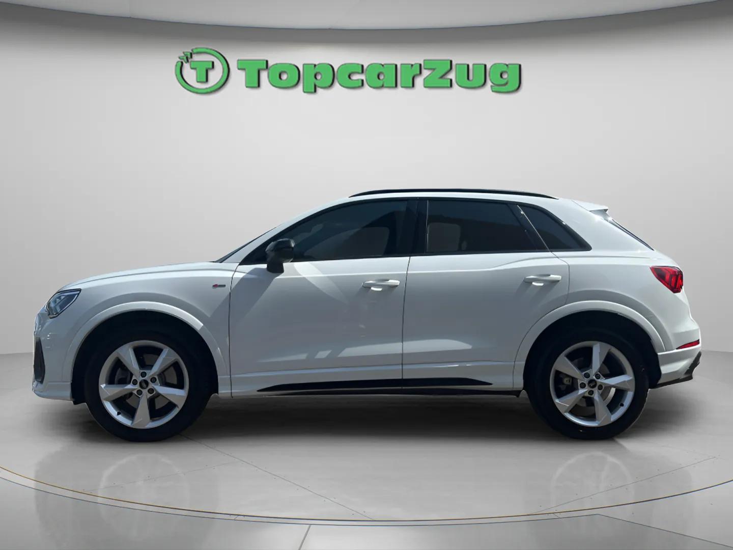 AUDI Q3 40 TFSI S line quattro S-tronic-image-8
