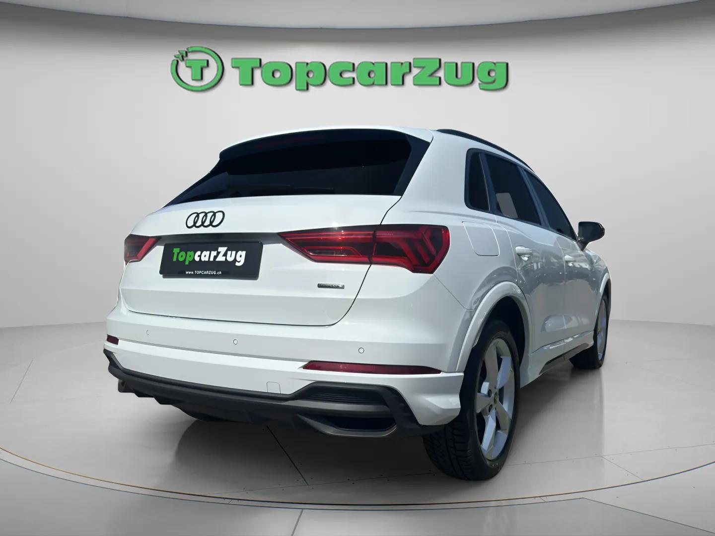 AUDI Q3 40 TFSI S line quattro S-tronic-image-5