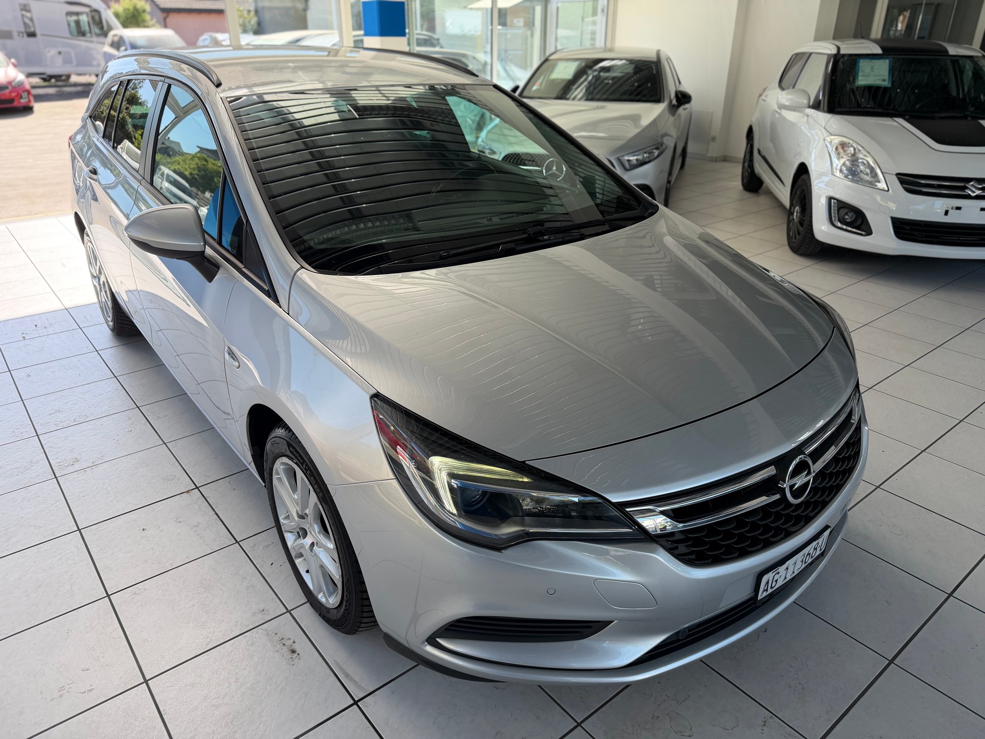 OPEL Astra Sports Tourer 1.6 CDTi ecoF Dynamic Automat-image-2