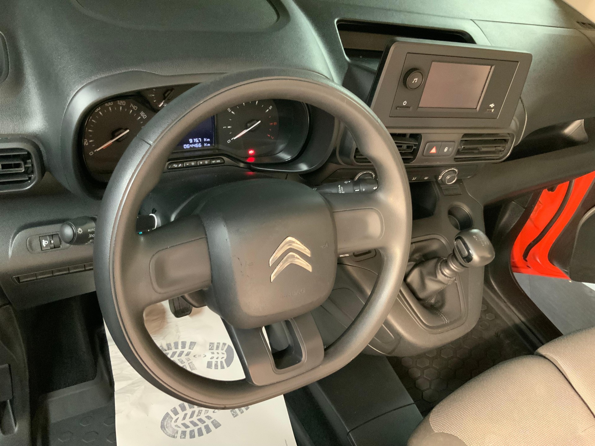 CITROEN Berlingo 650 M 1.2 PureTech 110 Swiss Edition S/S-image-19
