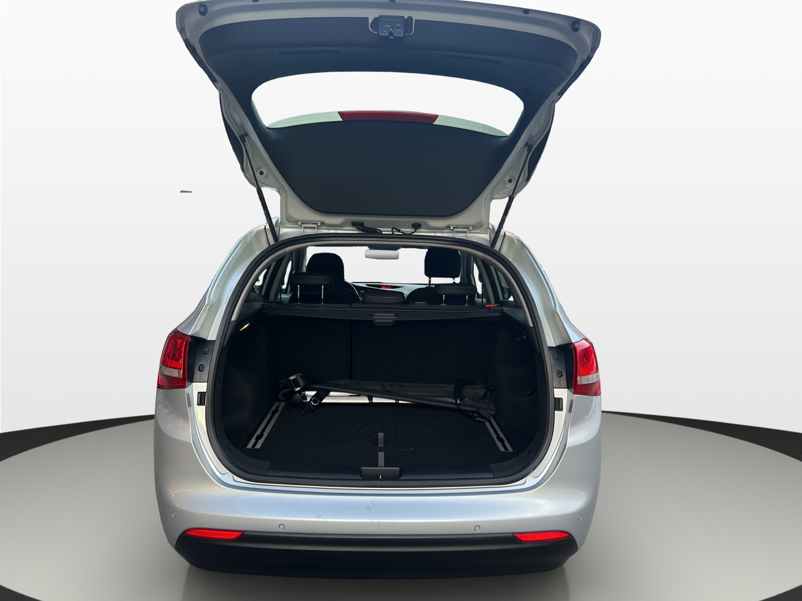 KIA Cee'd Sportswagon 1.6 GDi Trend DCT-image-16