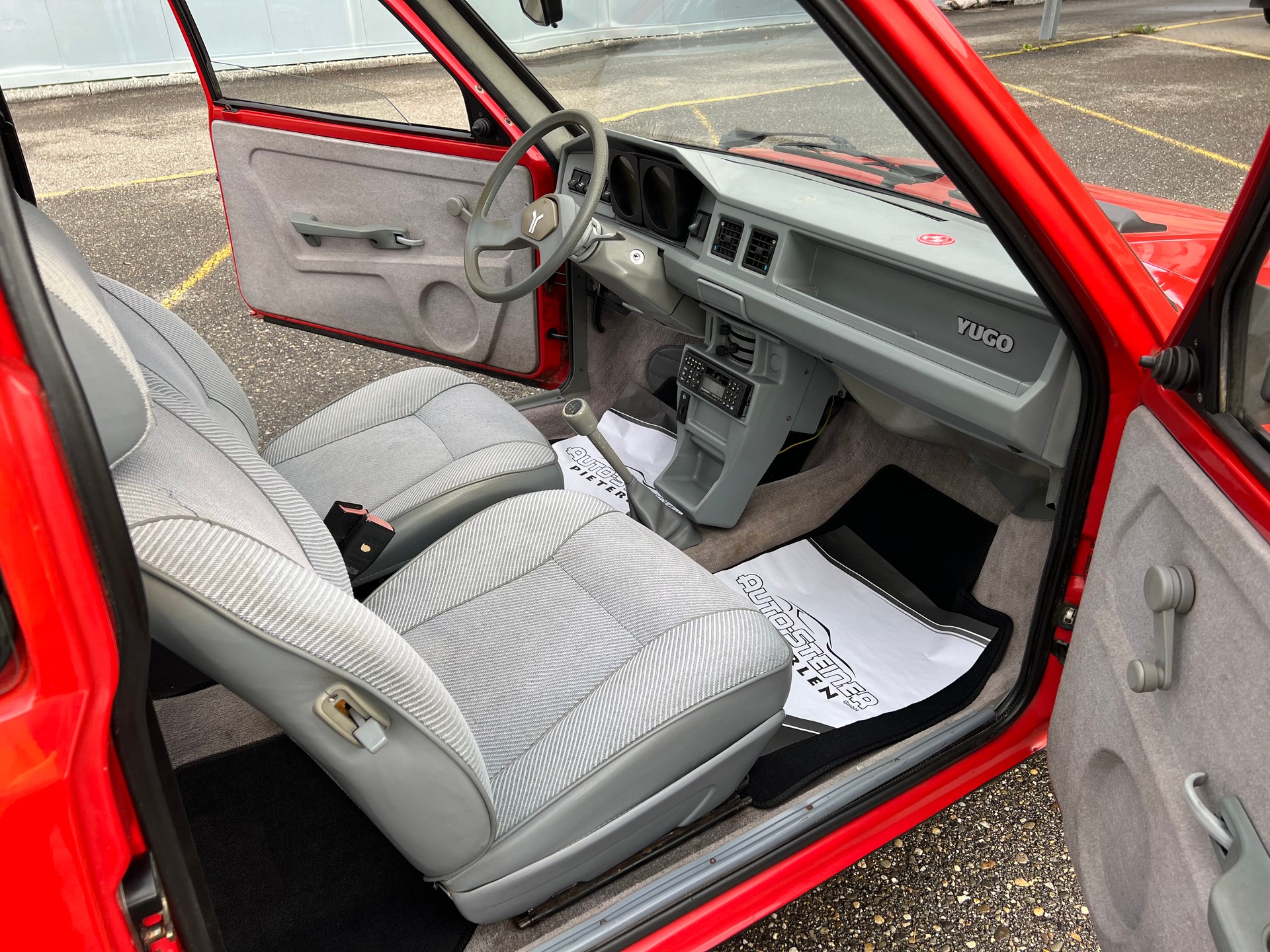 ZASTAVA "YUGO 45" MIT DEUTSCHEN PAPIERE. 13.20 A PAPIERE. SPORT ALU FELGEN. LÄUFT PERFEKT. 40 PS. BENZIN. "BLICKFANG" !!! 8`900.--image-17