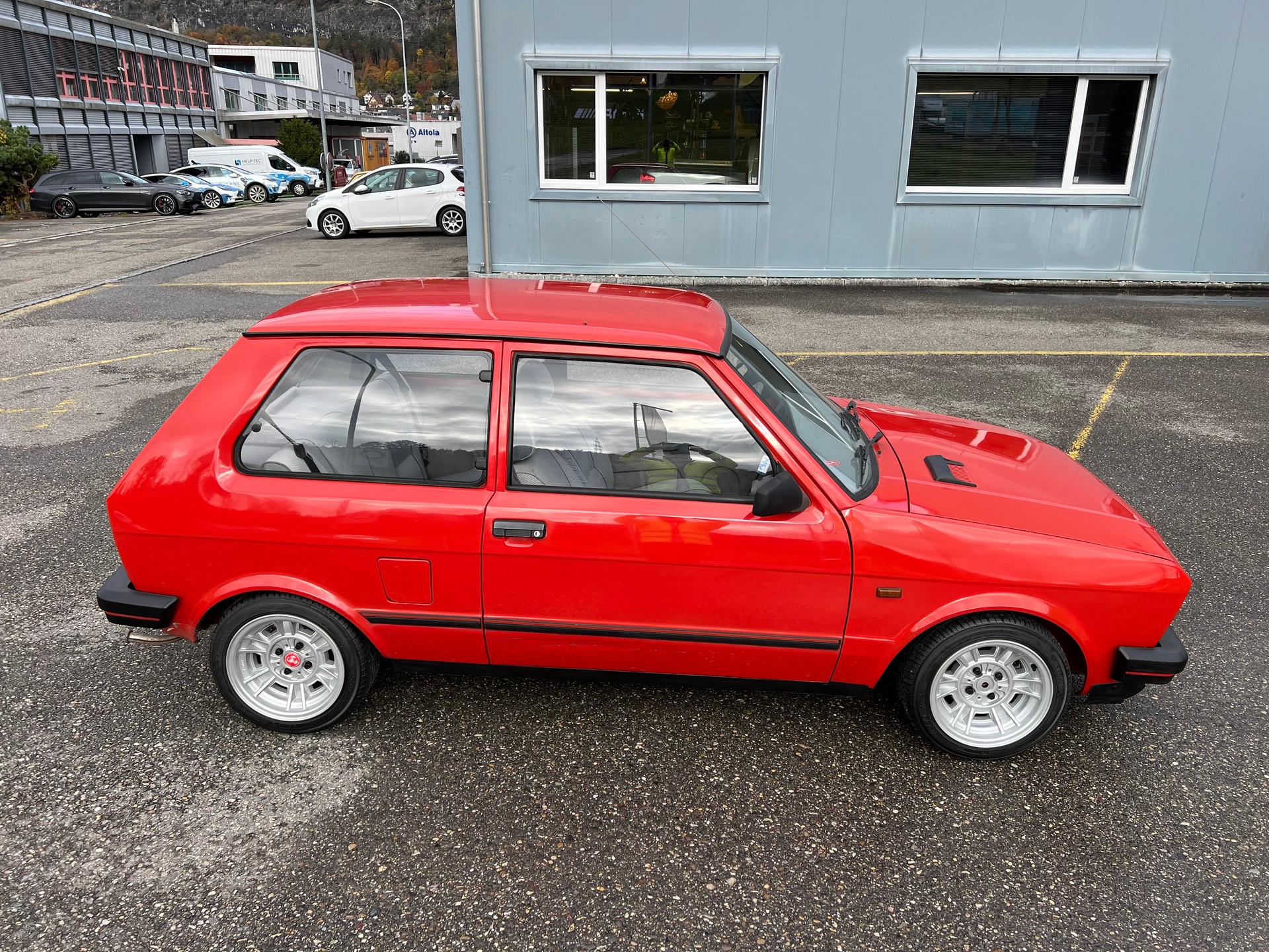 ZASTAVA "YUGO 45" MIT DEUTSCHEN PAPIERE. 13.20 A PAPIERE. SPORT ALU FELGEN. LÄUFT PERFEKT. 40 PS. BENZIN. "BLICKFANG" !!! 8`900.--image-12