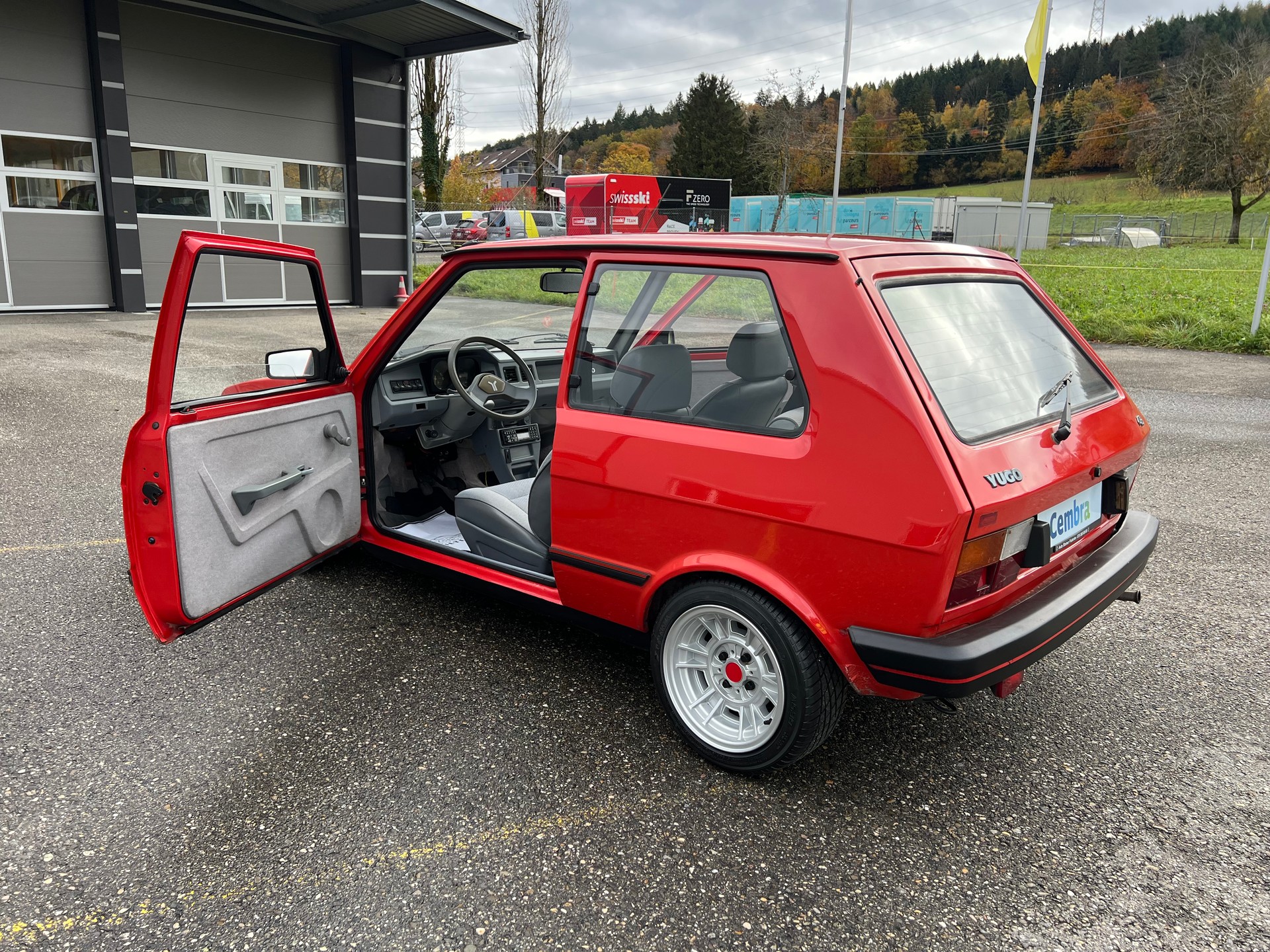 ZASTAVA "YUGO 45" MIT DEUTSCHEN PAPIERE. 13.20 A PAPIERE. SPORT ALU FELGEN. LÄUFT PERFEKT. 40 PS. BENZIN. "BLICKFANG" !!! 8`900.--image-19